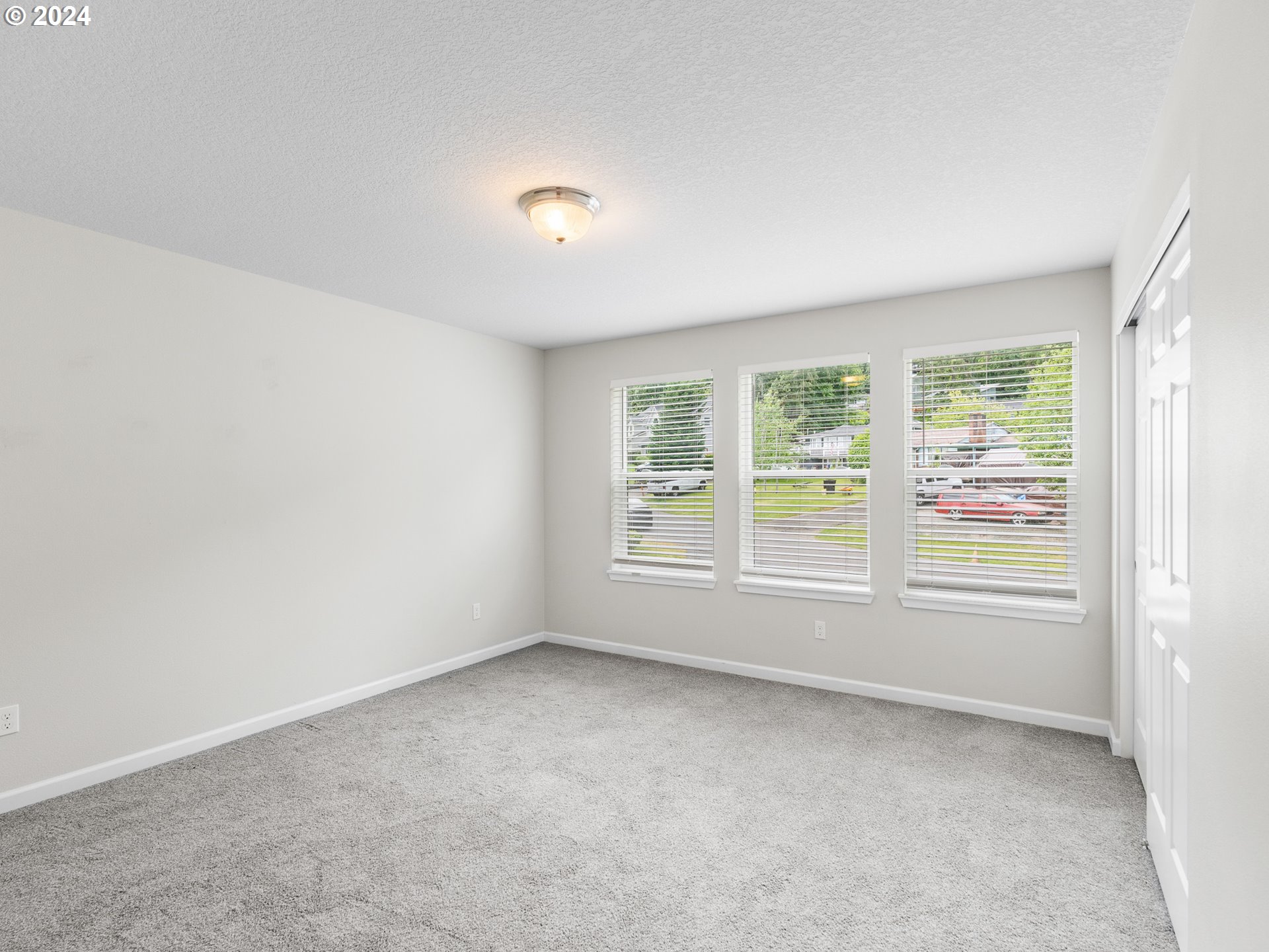 19590 VIEW DR
