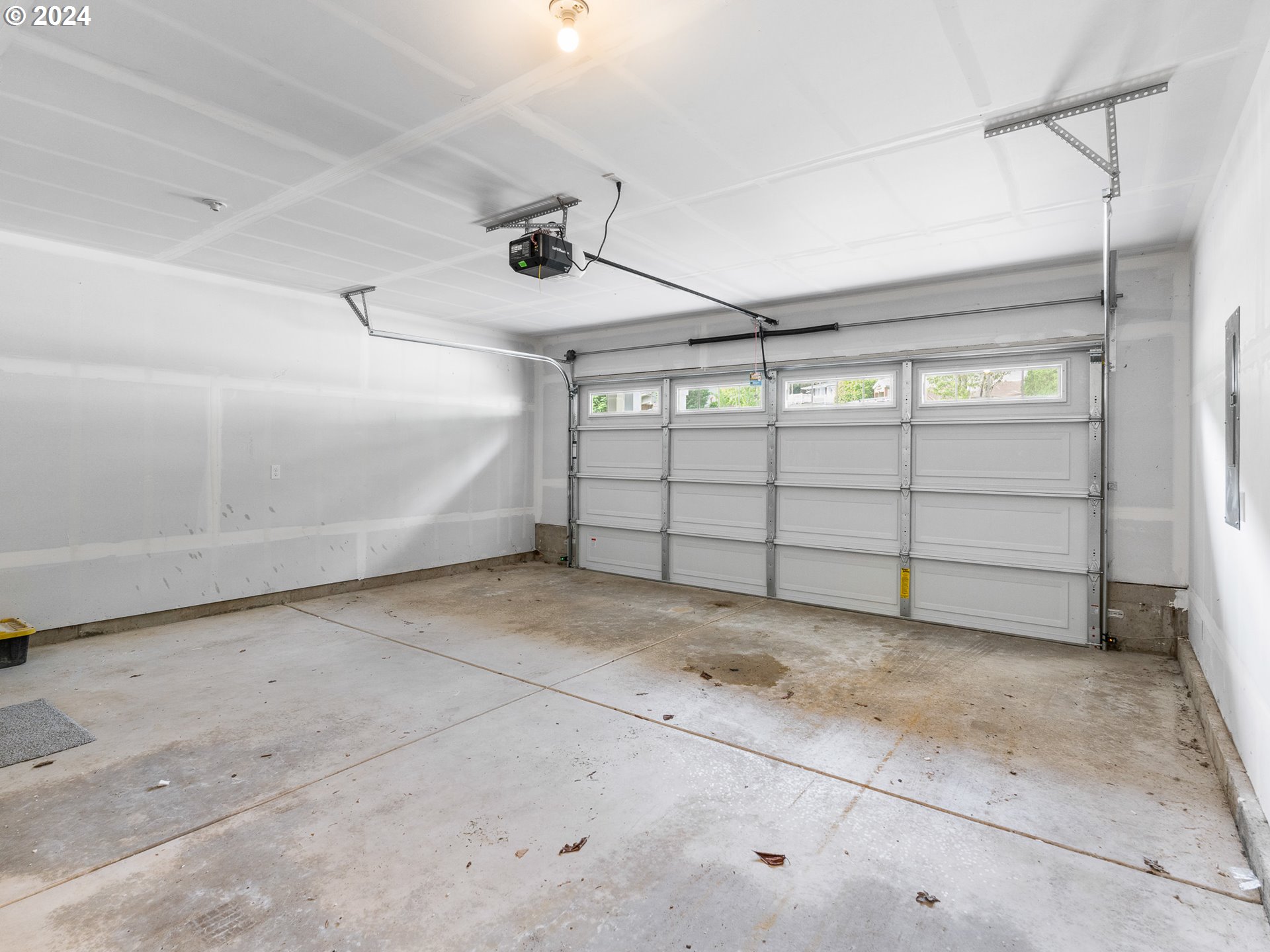 19590 VIEW DR