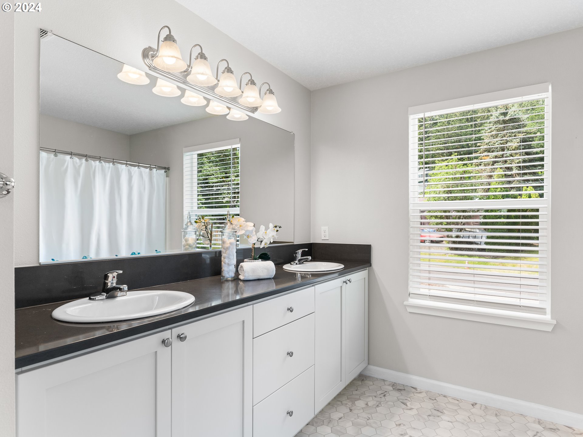 19590 VIEW DR