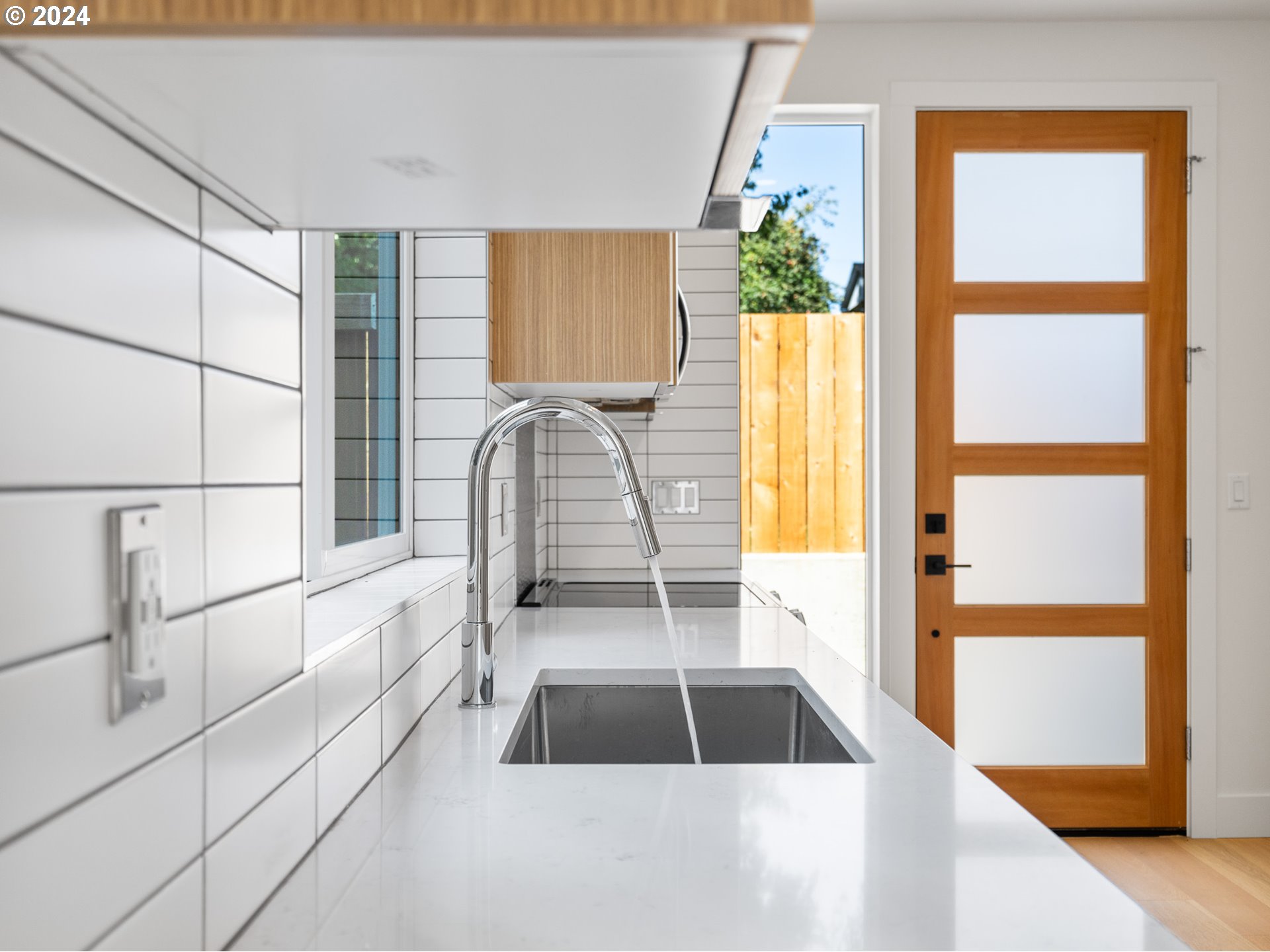 1788 SE Spokane ST 6