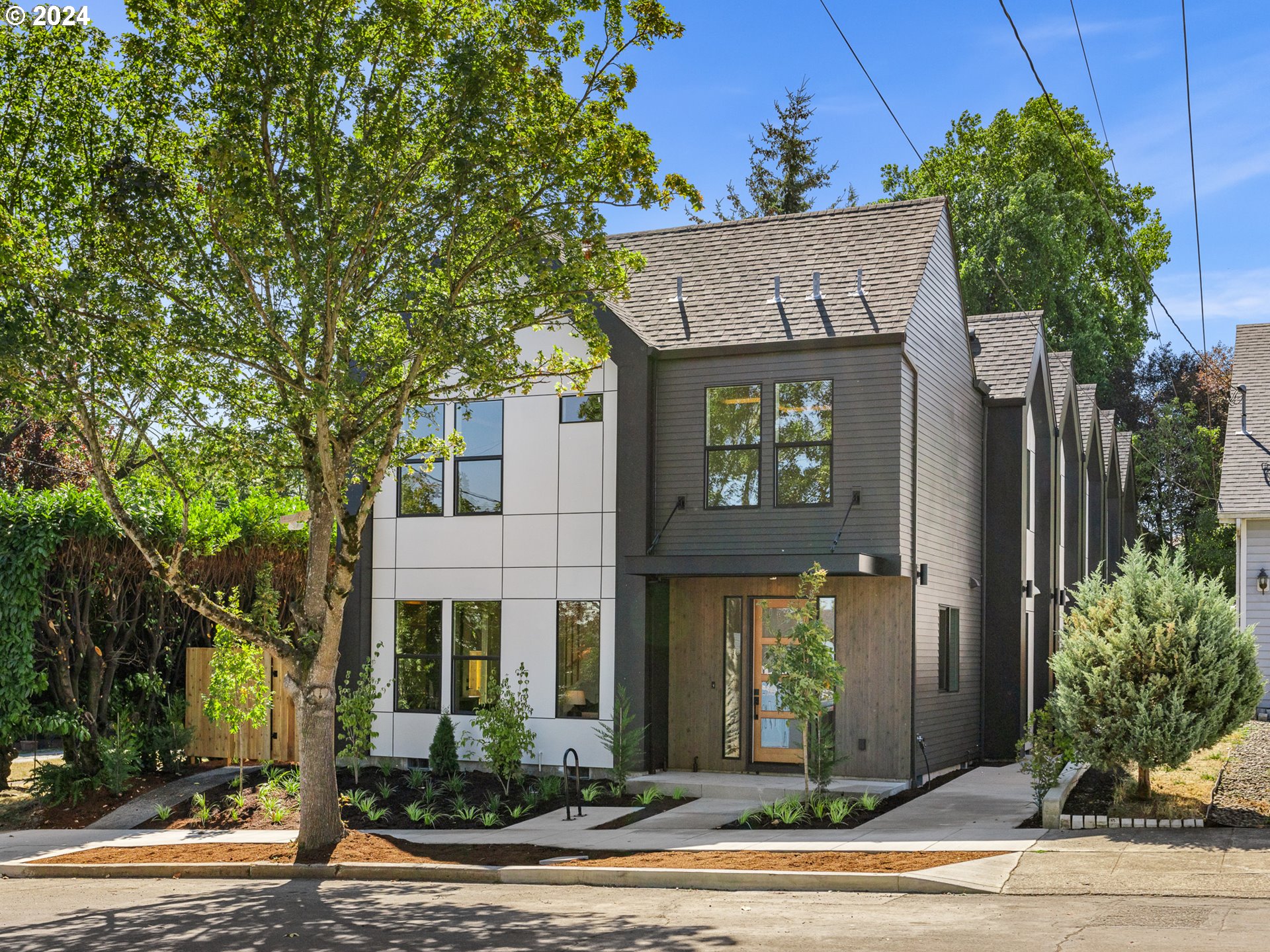 1788 SE Spokane ST 6