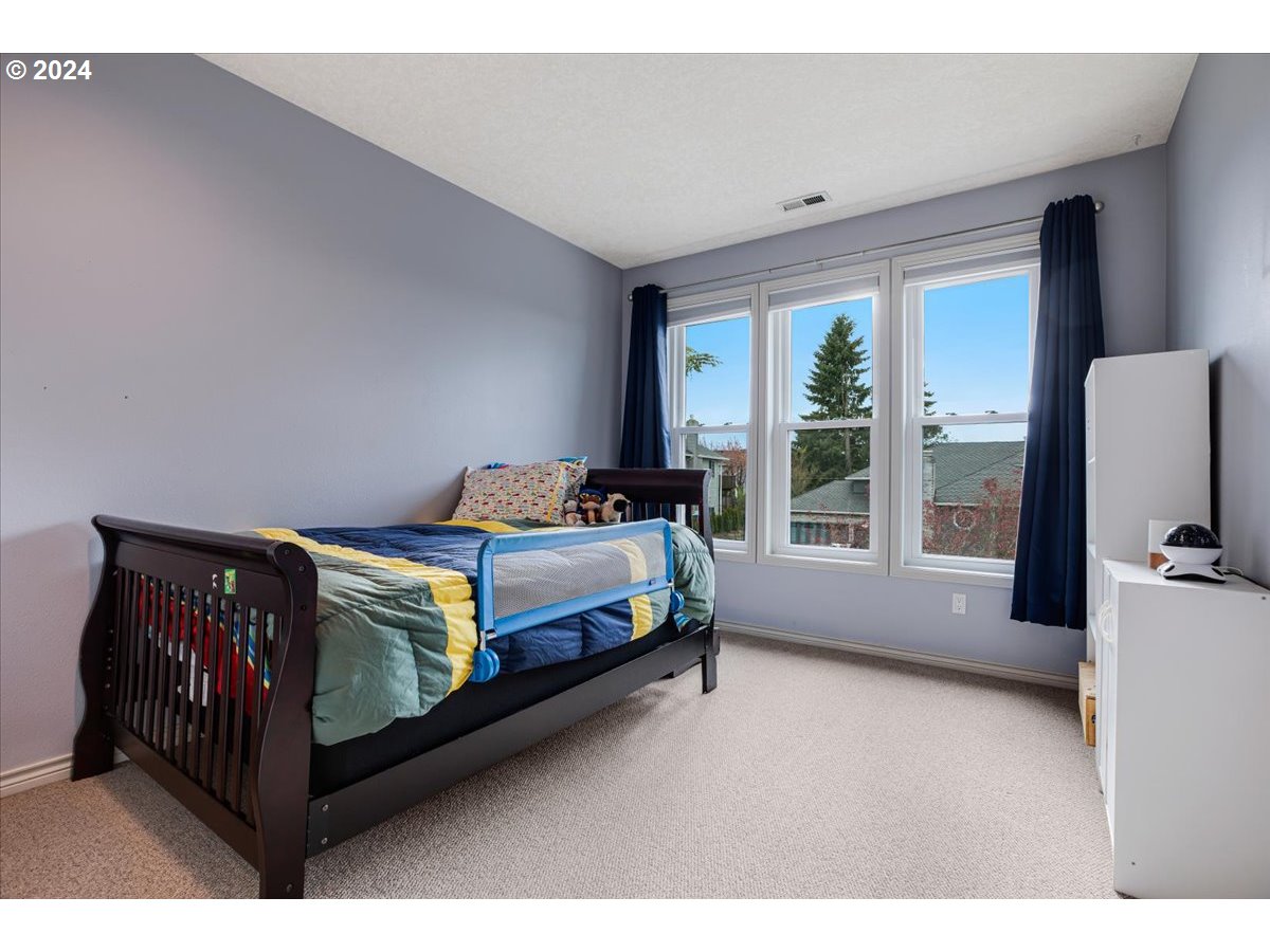 2109 CLUB HOUSE DR