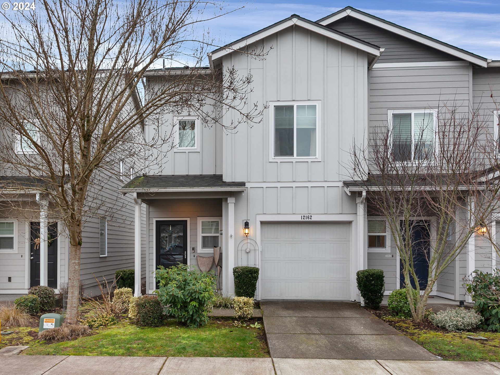 12162 SW POND LN