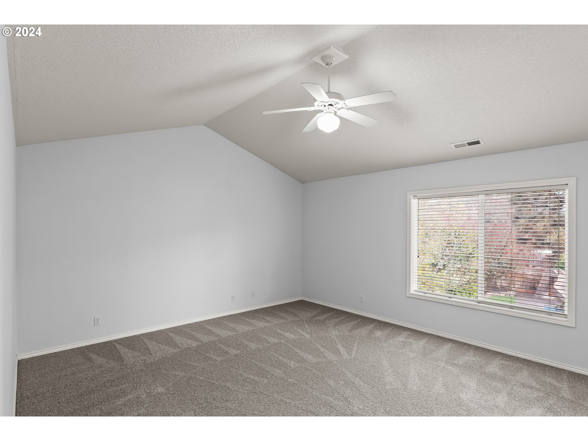 22980 SW SAUNDERS DR