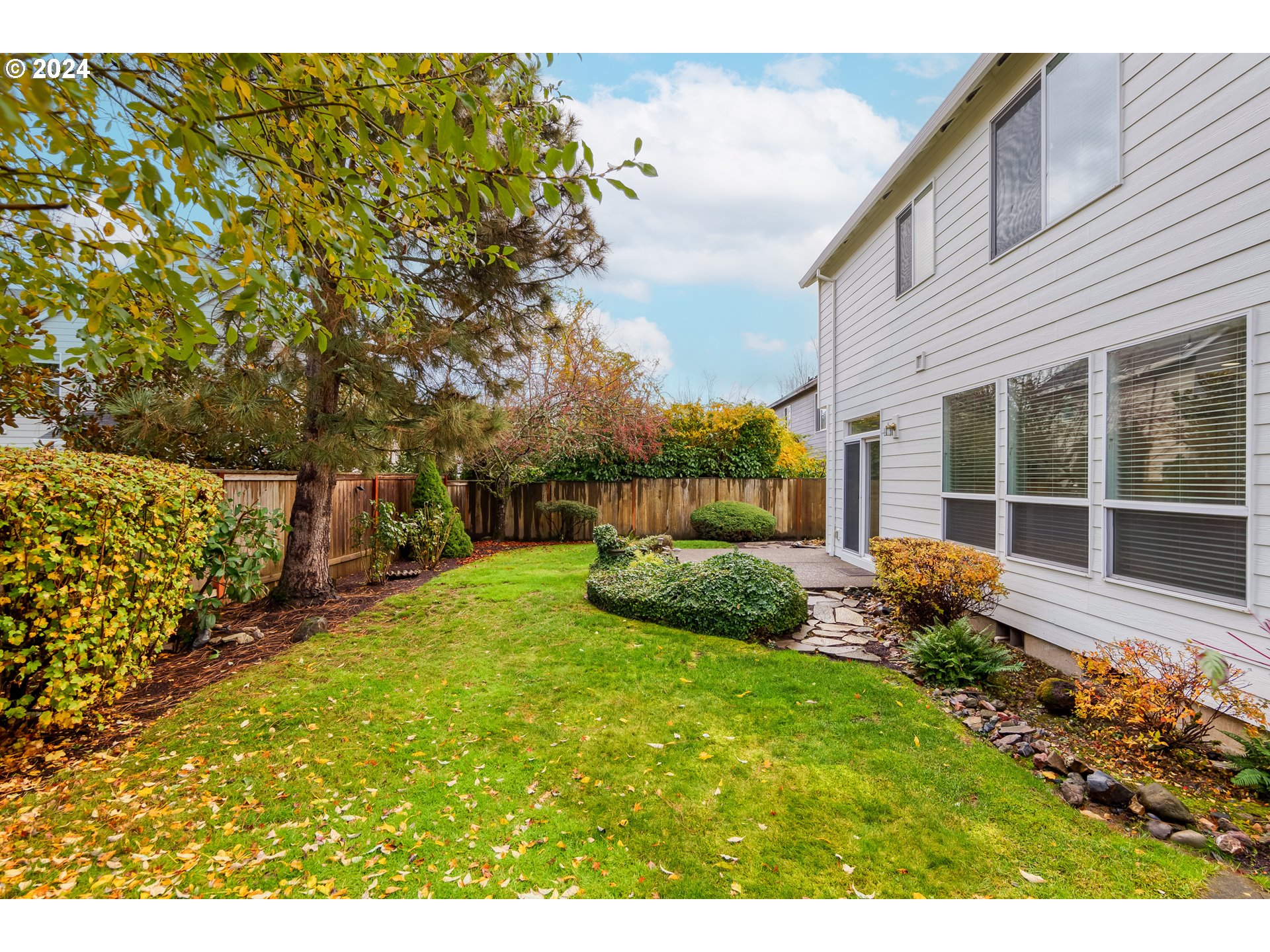 22980 SW SAUNDERS DR