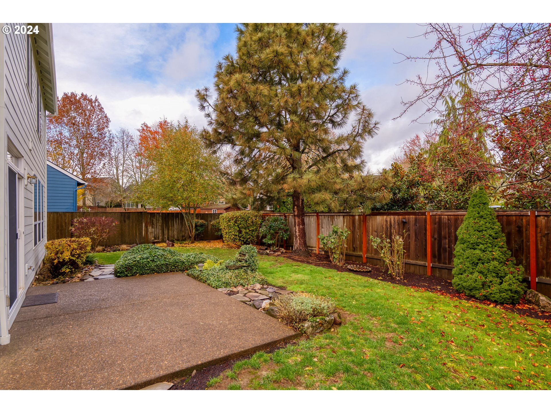 22980 SW SAUNDERS DR