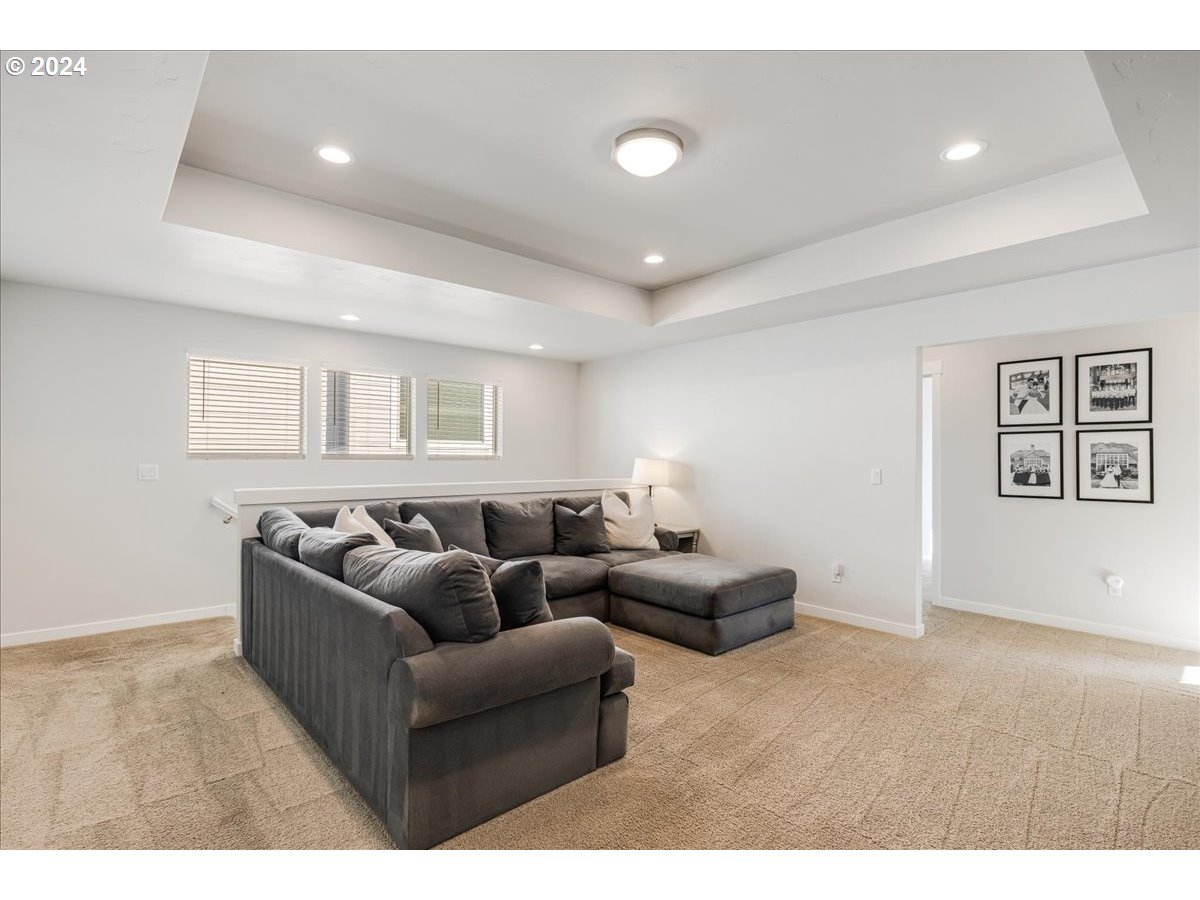 7319 SW WOODBURY LOOP