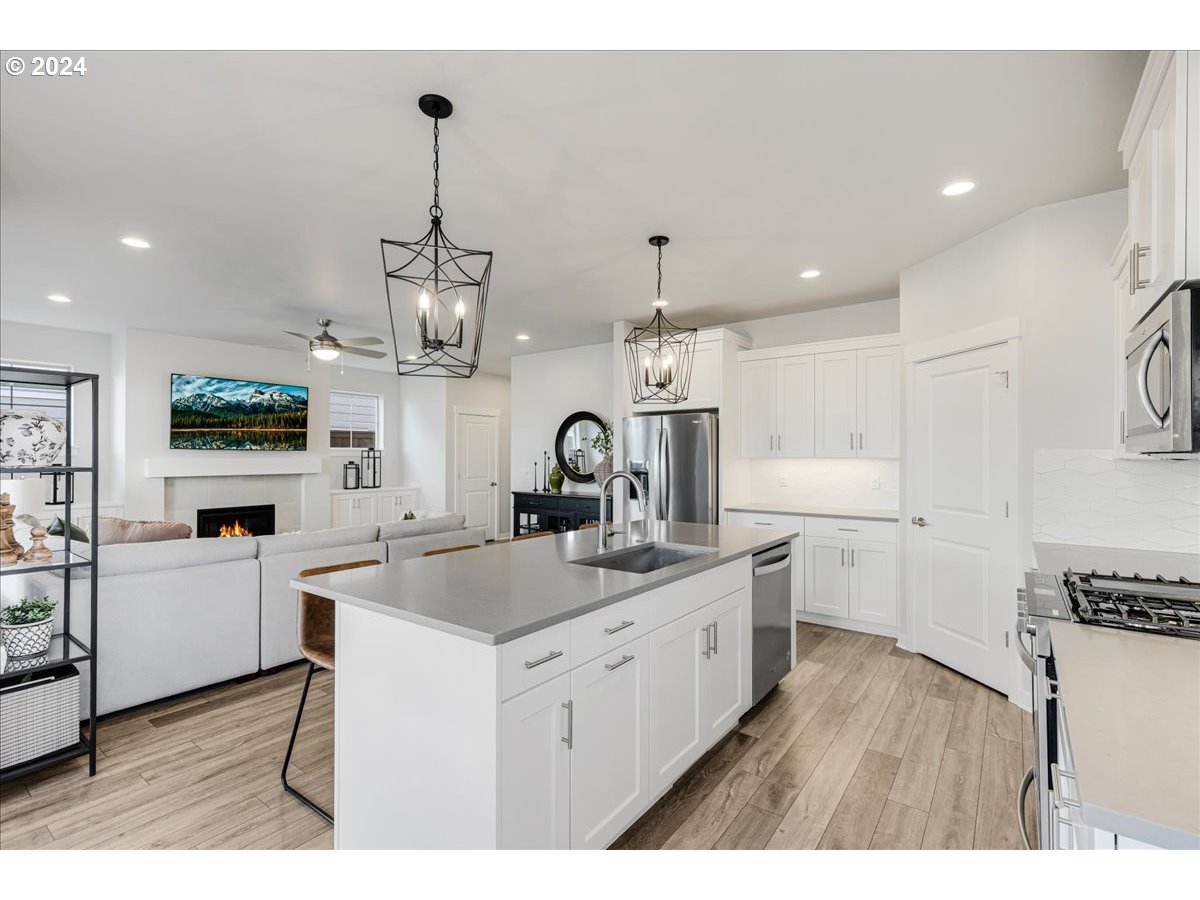 7319 SW WOODBURY LOOP