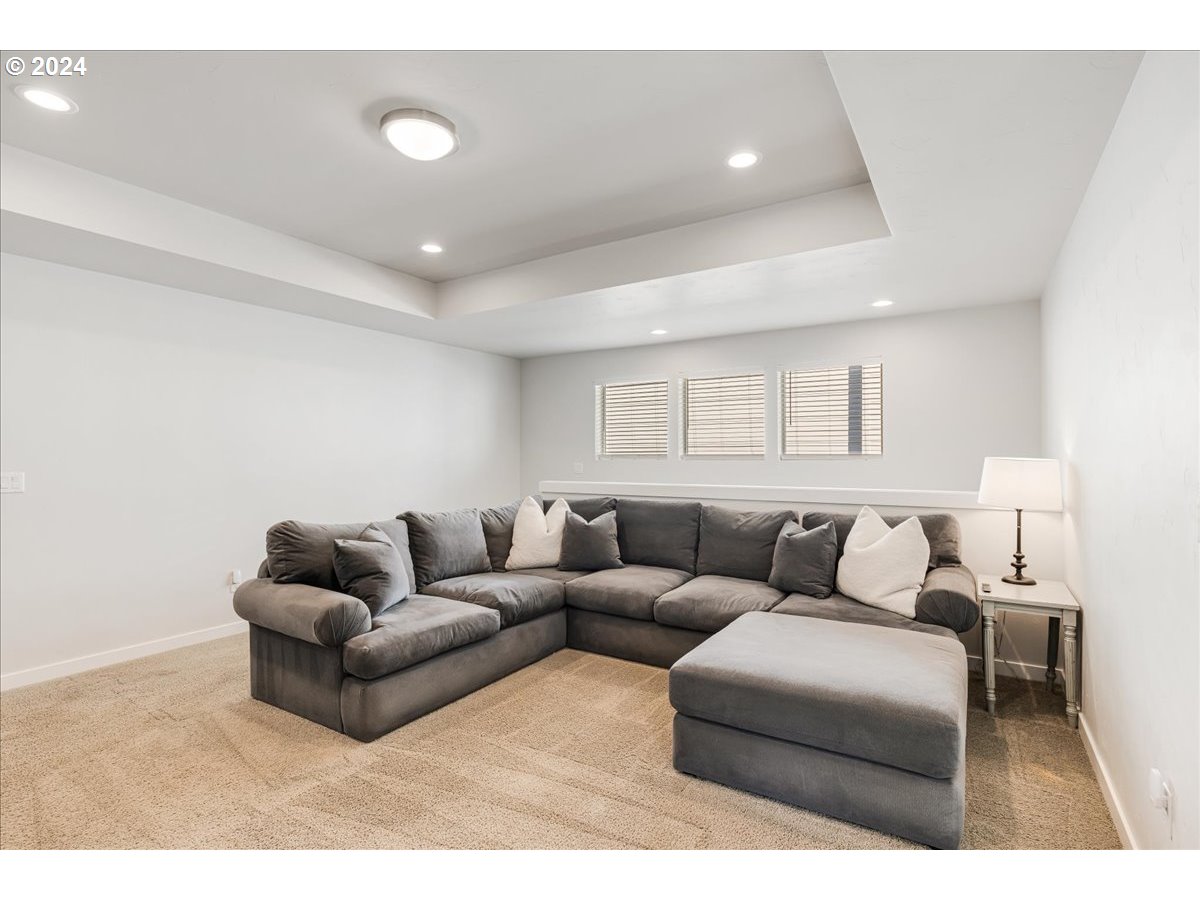 7319 SW WOODBURY LOOP