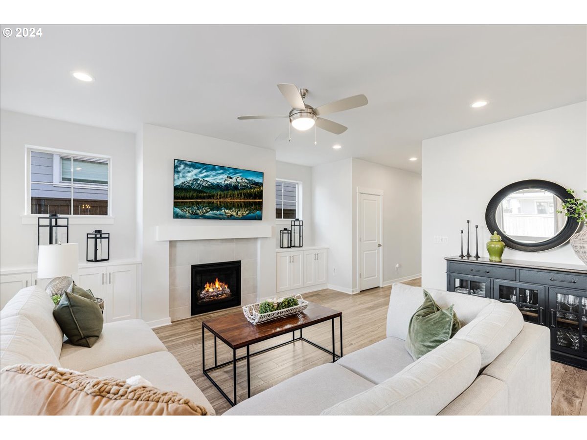 7319 SW WOODBURY LOOP