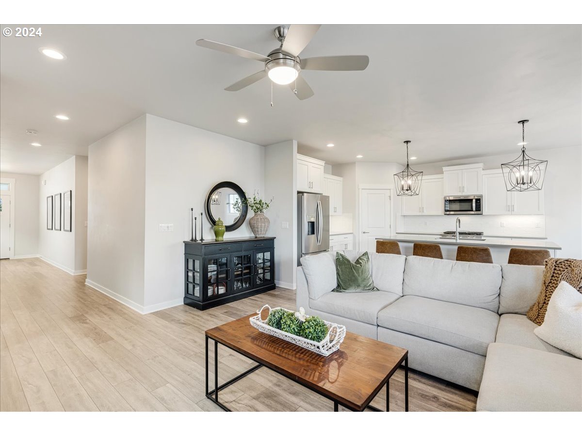 7319 SW WOODBURY LOOP