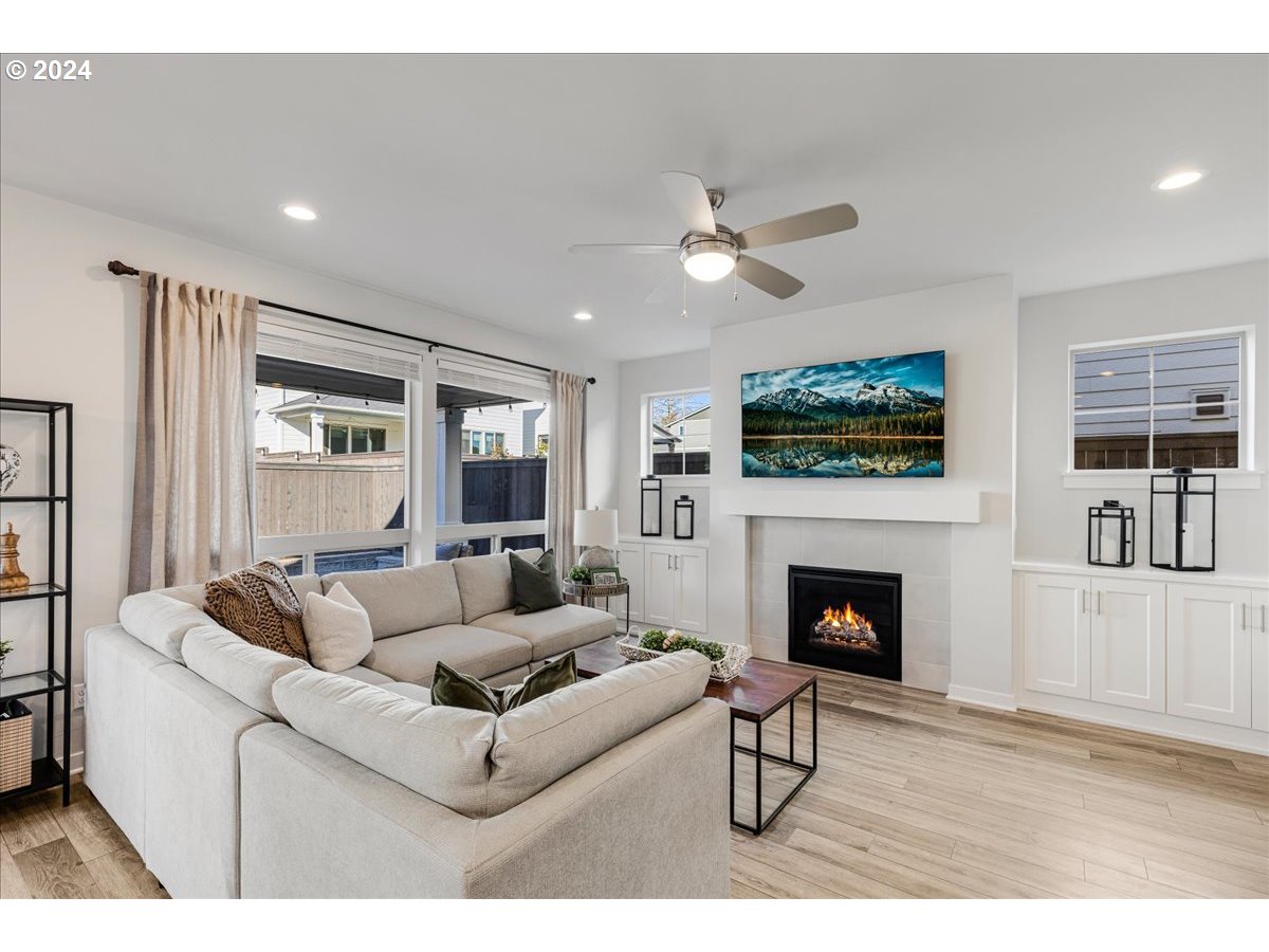 7319 SW WOODBURY LOOP