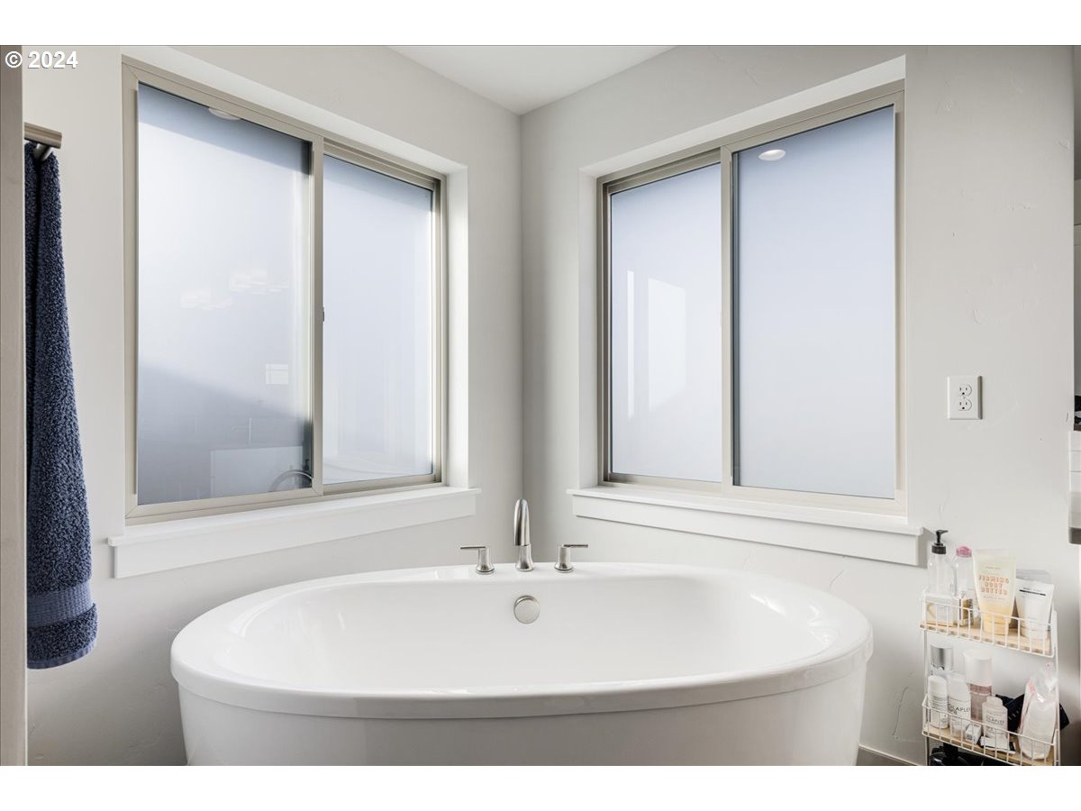 7319 SW WOODBURY LOOP