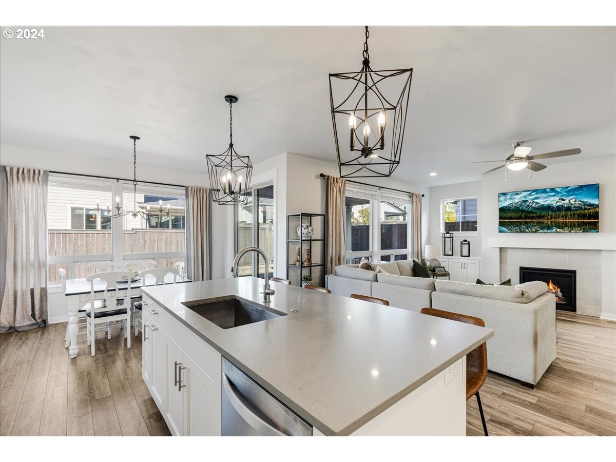 7319 SW WOODBURY LOOP