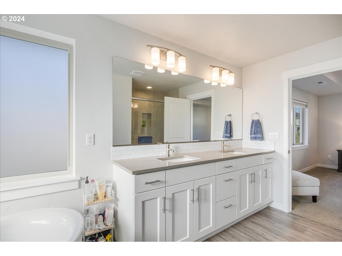 7319 SW WOODBURY LOOP