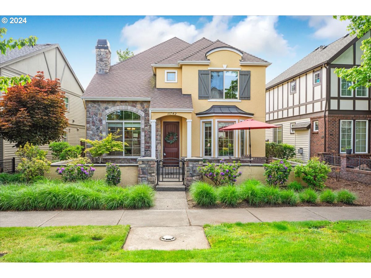 11742 SW GRENOBLE ST