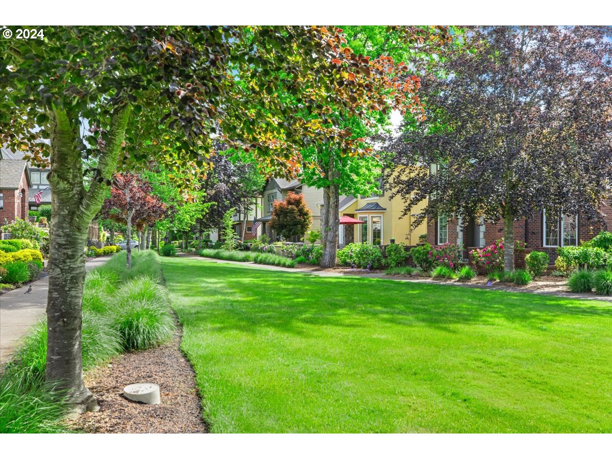 11742 SW GRENOBLE ST