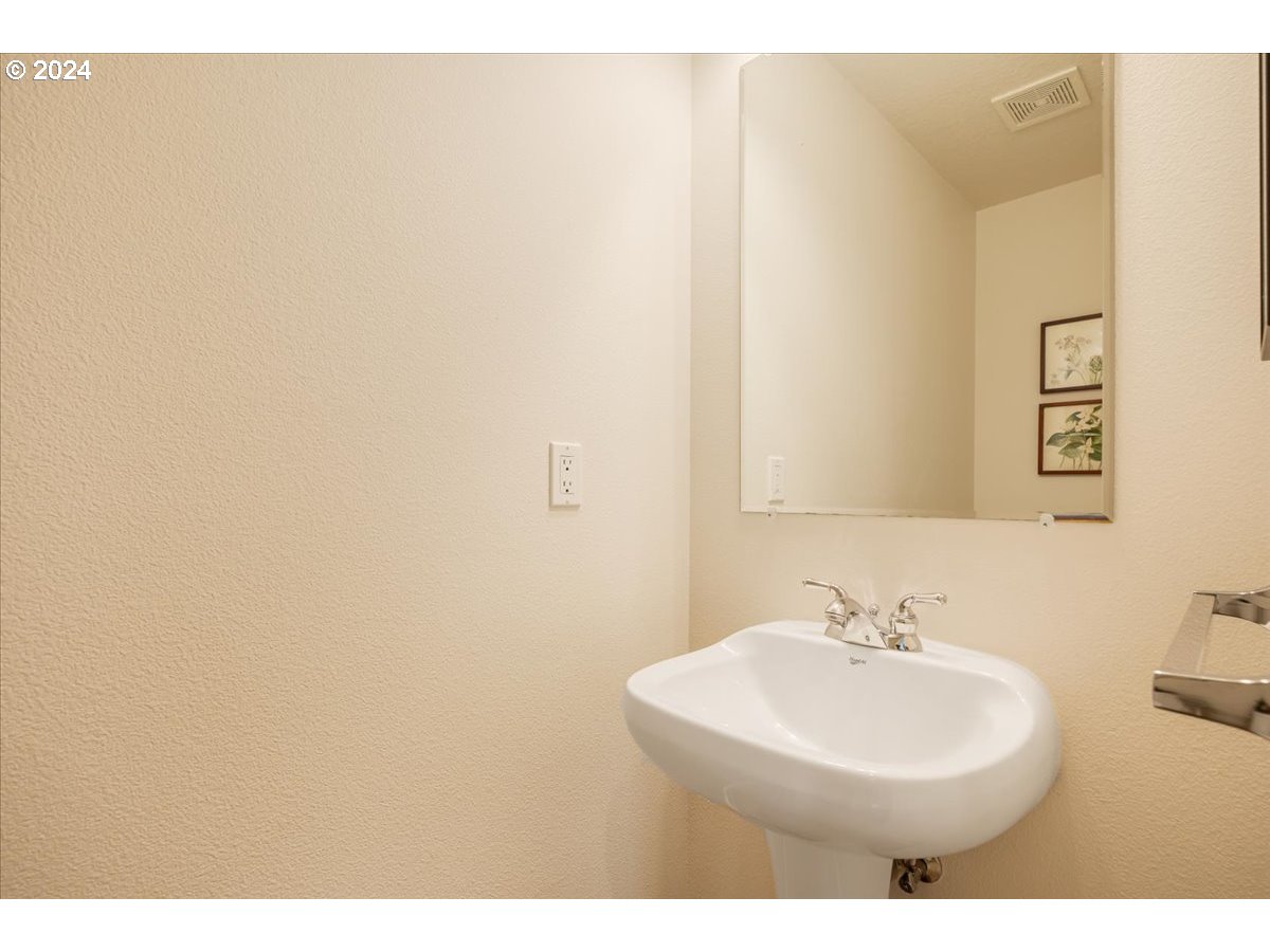 11742 SW GRENOBLE ST