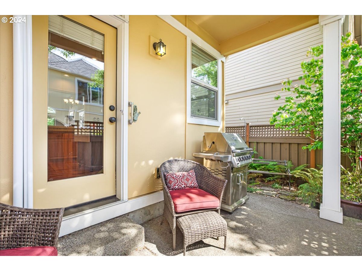 11742 SW GRENOBLE ST