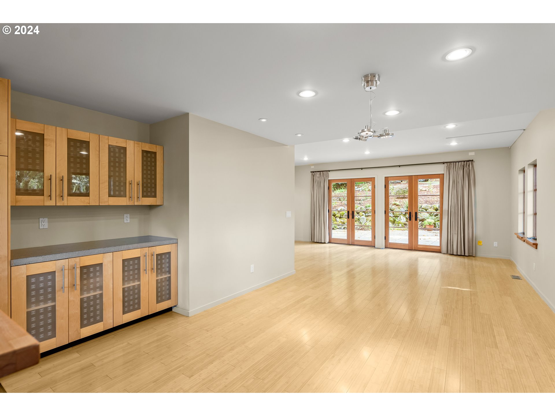 1442 SW TAYLORS FERRY RD