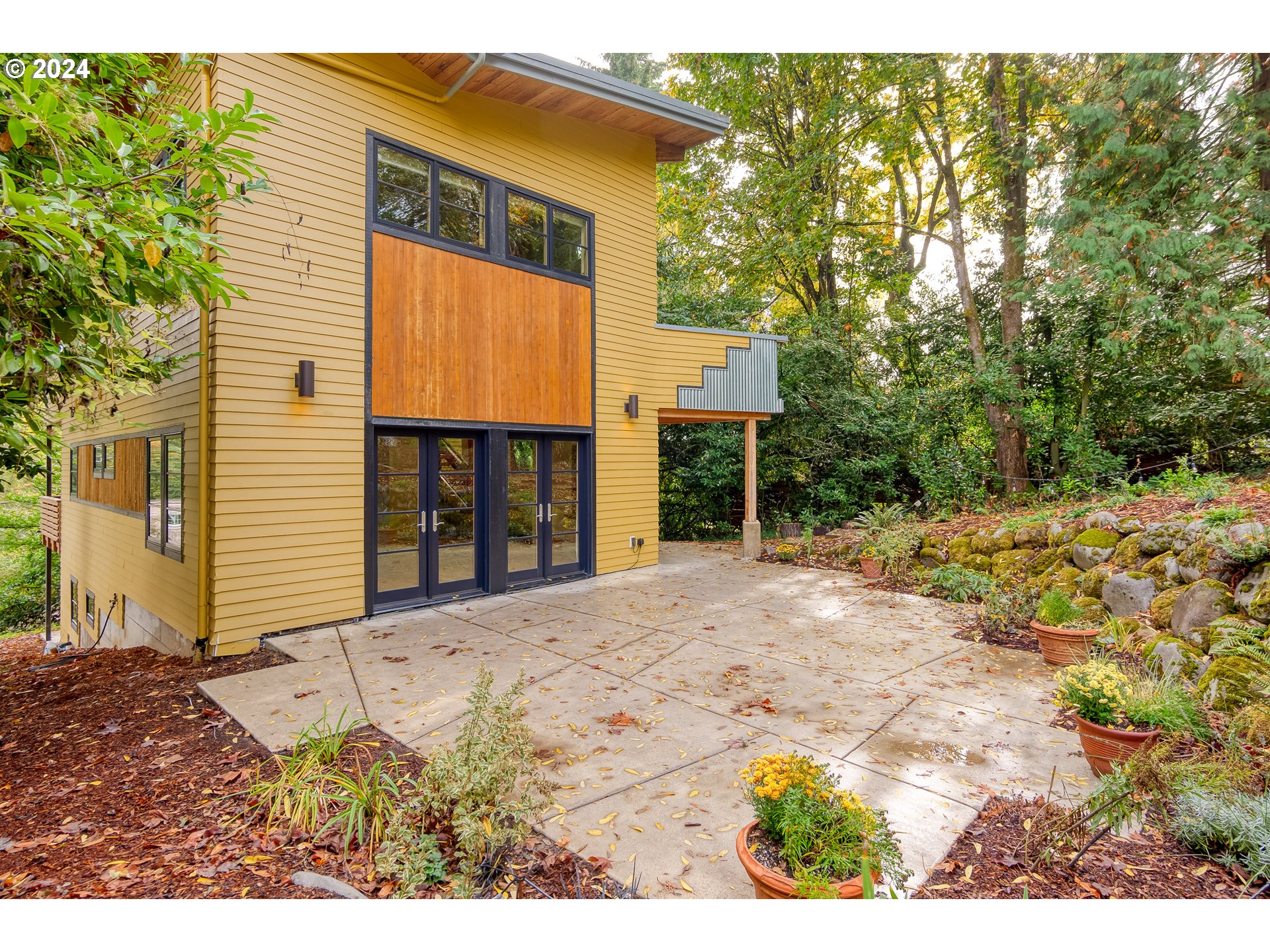 1442 SW TAYLORS FERRY RD