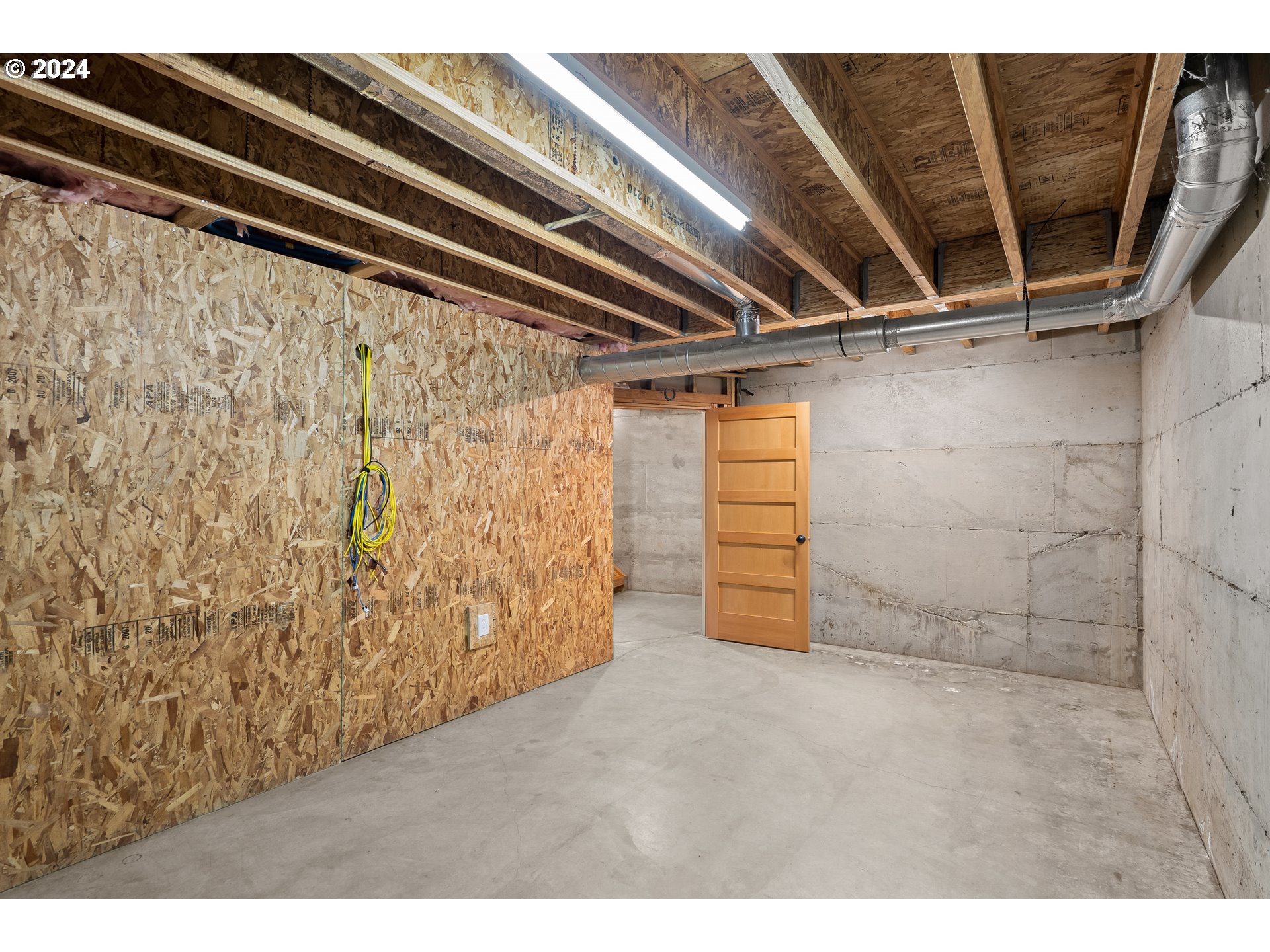 1442 SW TAYLORS FERRY RD