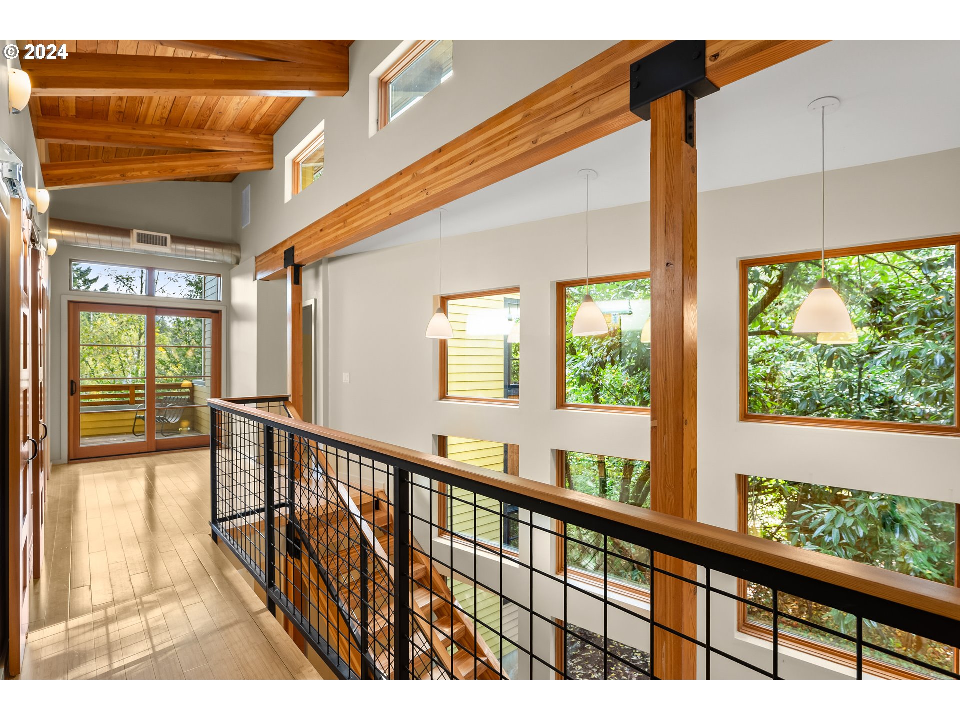 1442 SW TAYLORS FERRY RD