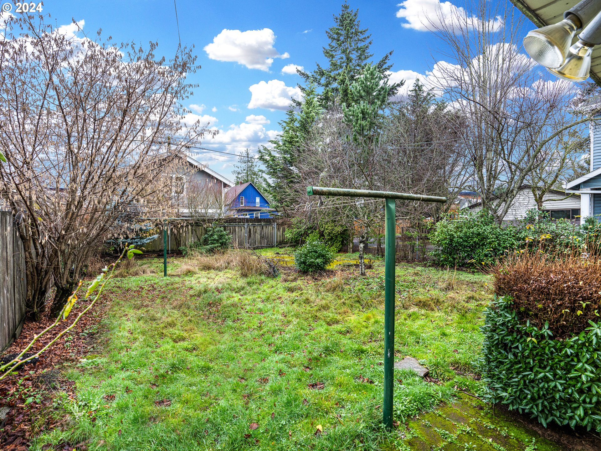 6610 SE WOODSTOCK BLVD