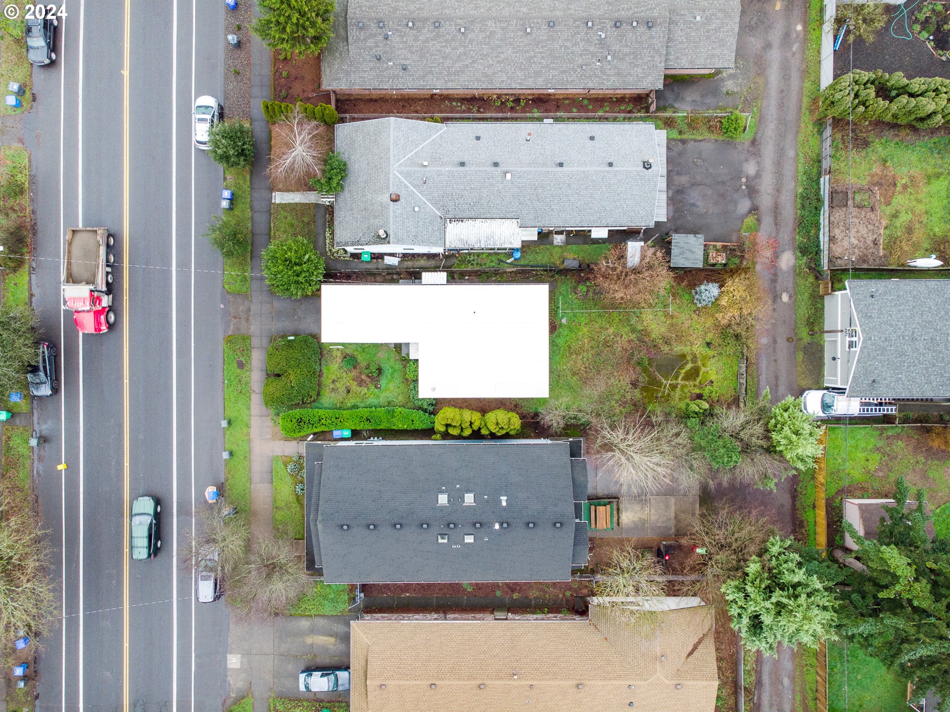 6610 SE WOODSTOCK BLVD