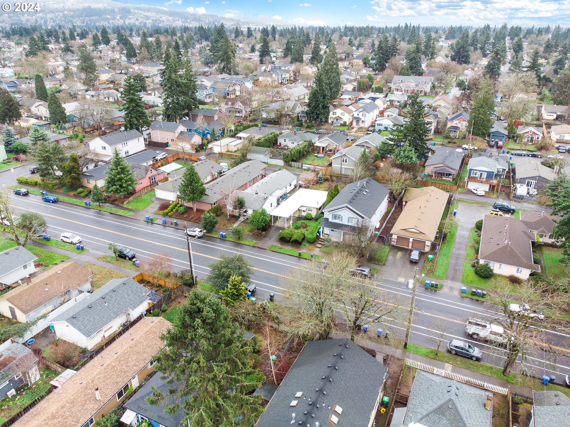 6610 SE WOODSTOCK BLVD