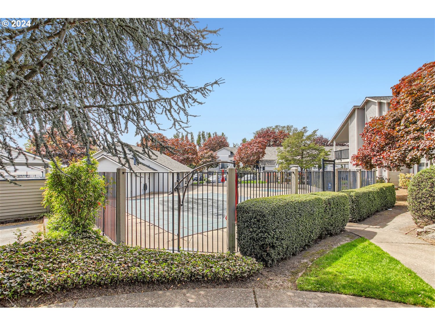 86 KINGSGATE RD D106