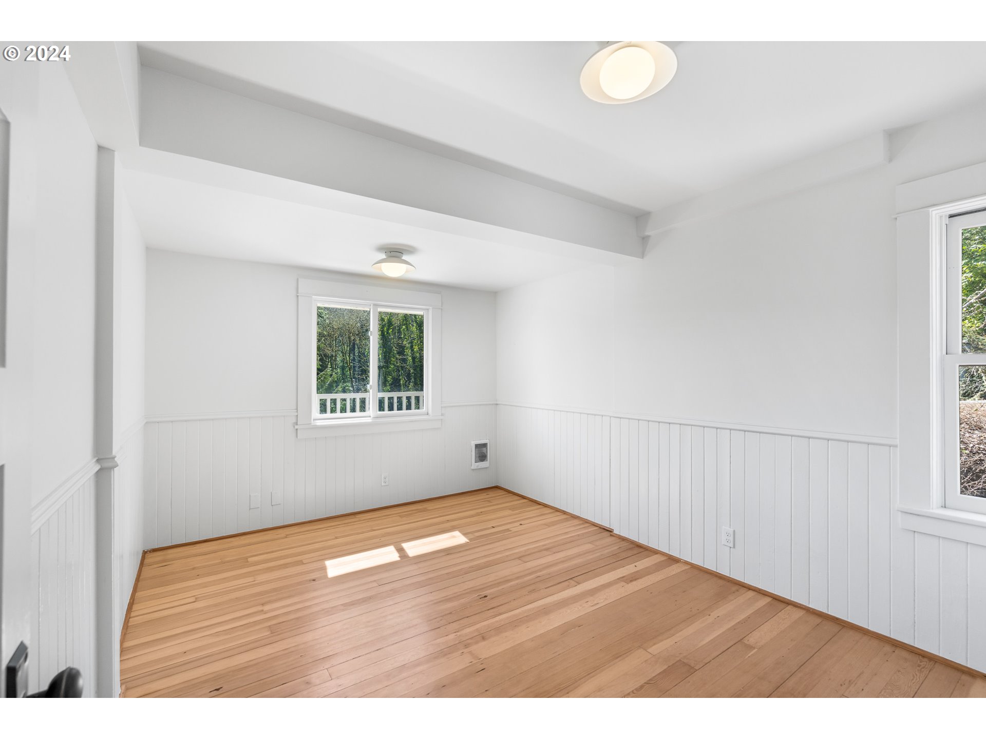 1440 SW BROADWAY DR, Portland