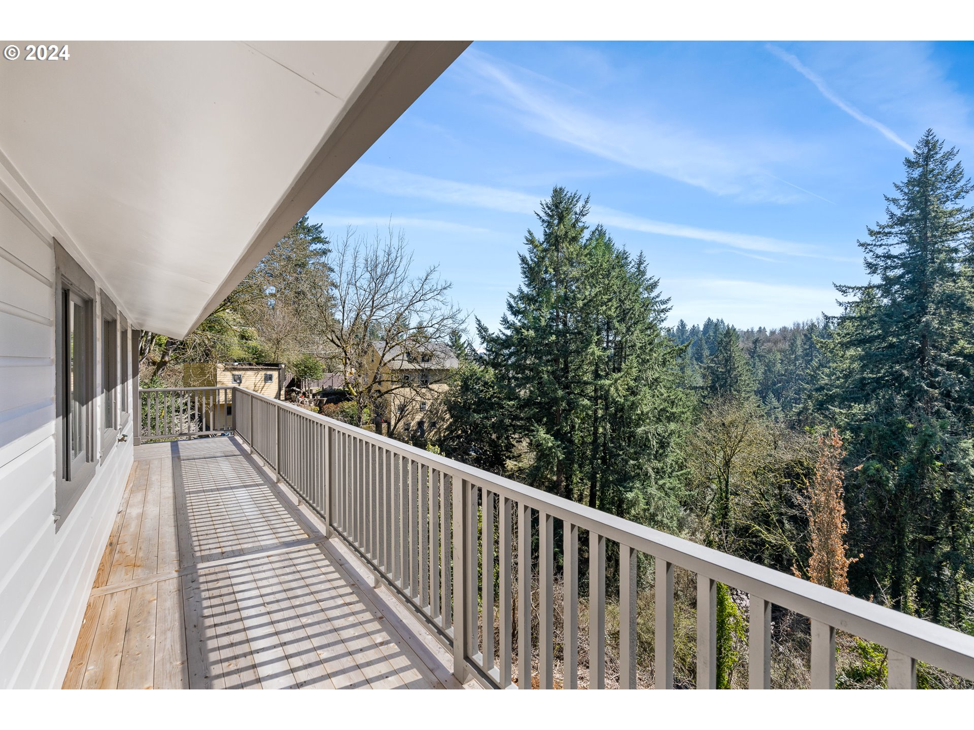 1440 SW BROADWAY DR, Portland