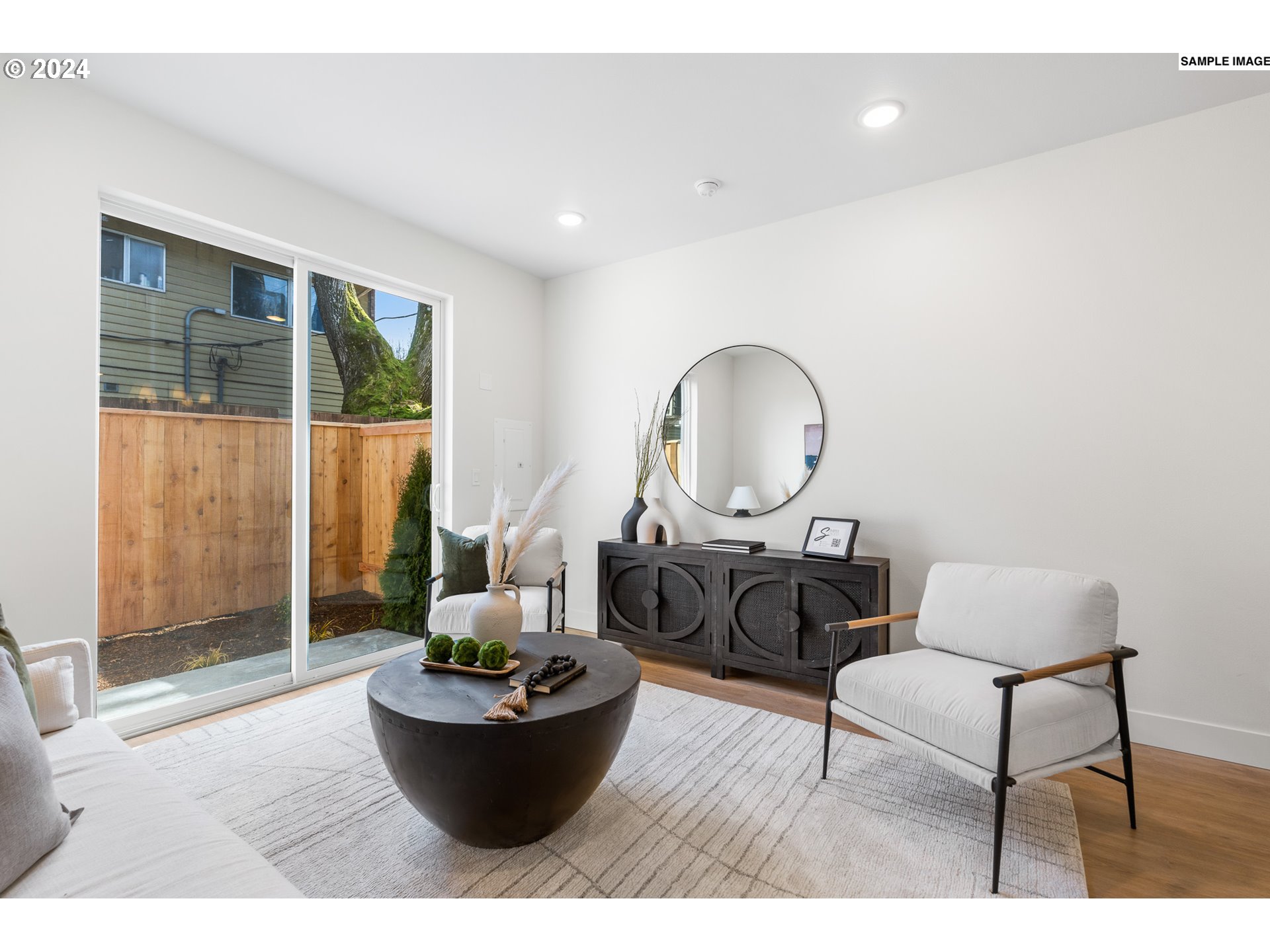 6661 N Fessenden ST 21