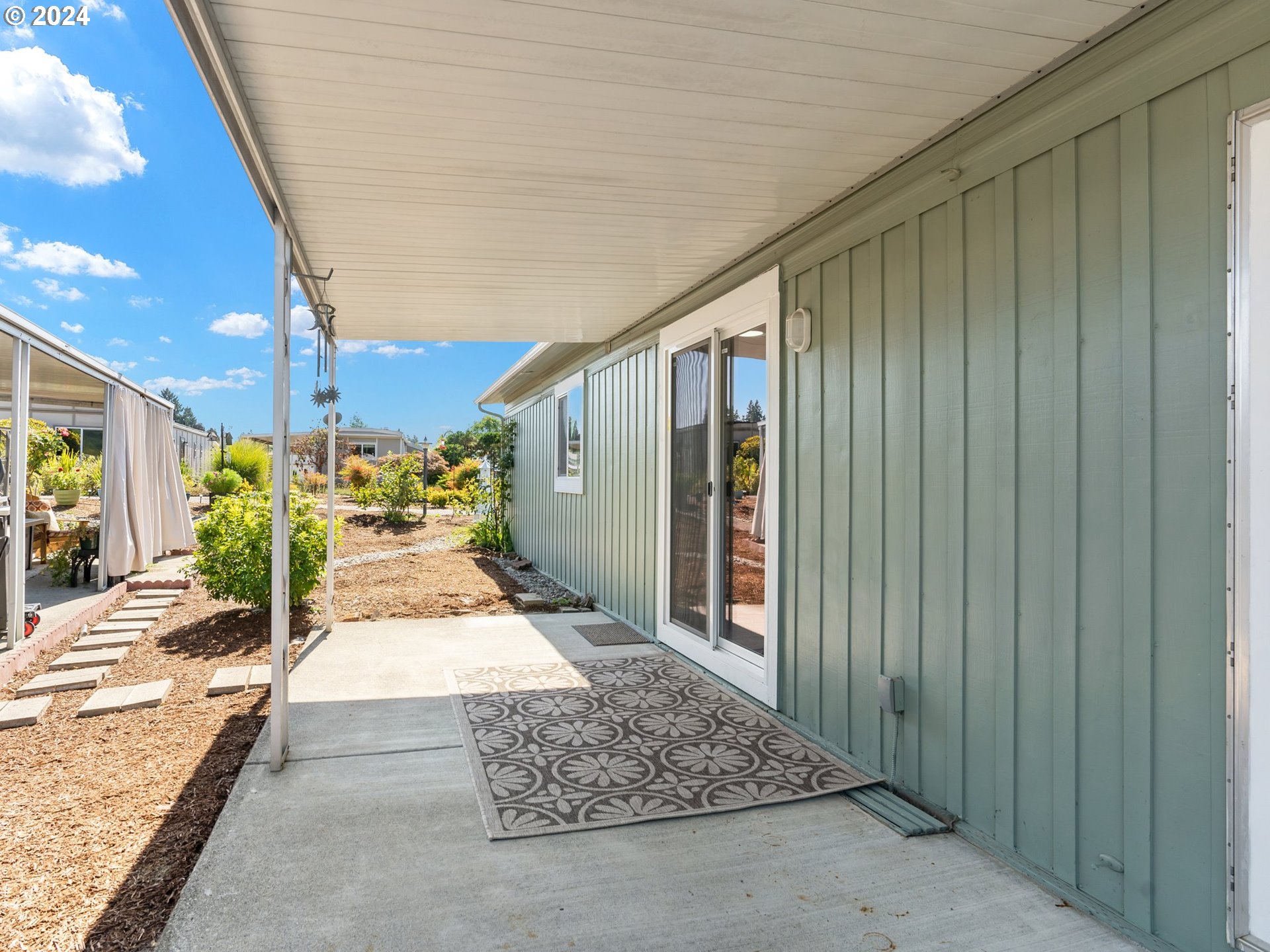 11724 SW ROYAL VILLA DR