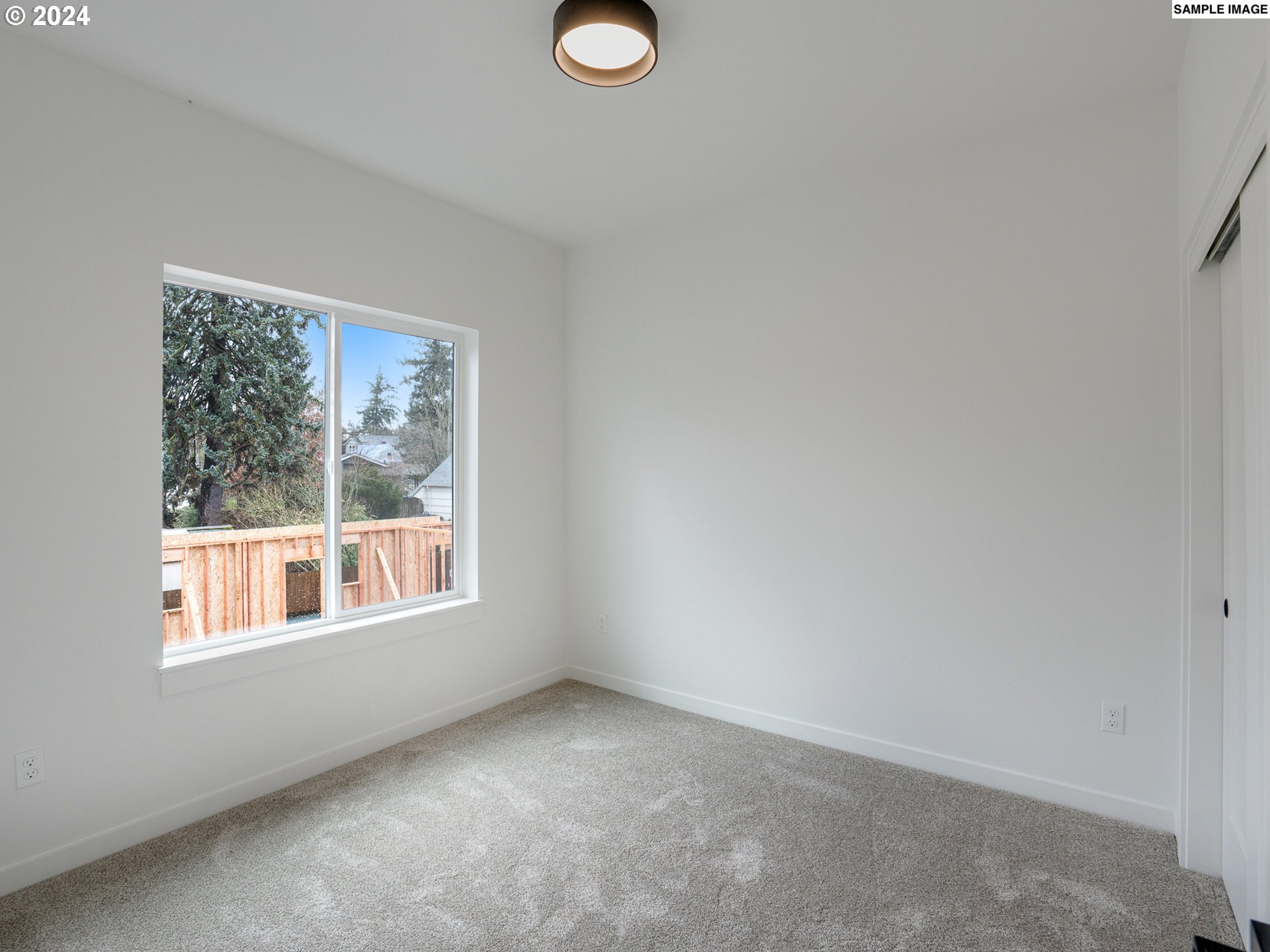 4861 NE Cully BLVD 3