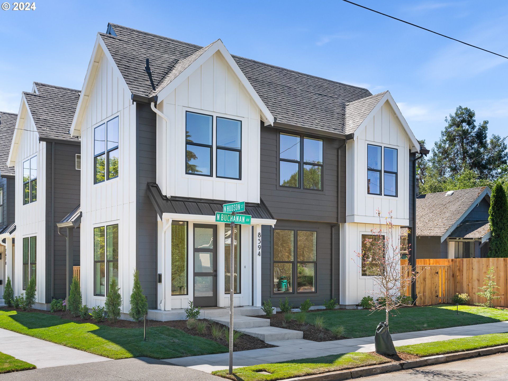 8594 N Buchanan AVE