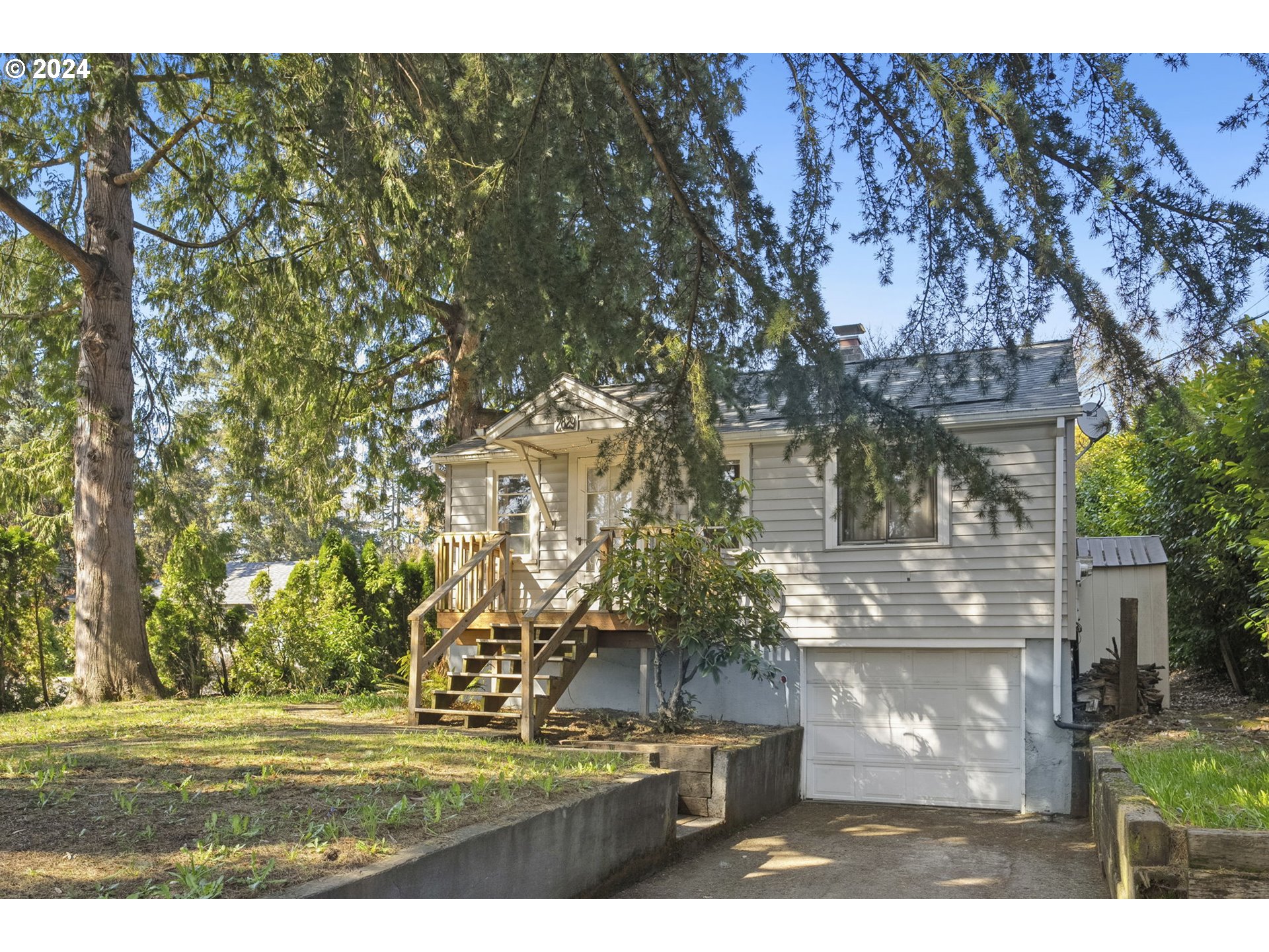 2829 SW SPRING GARDEN ST