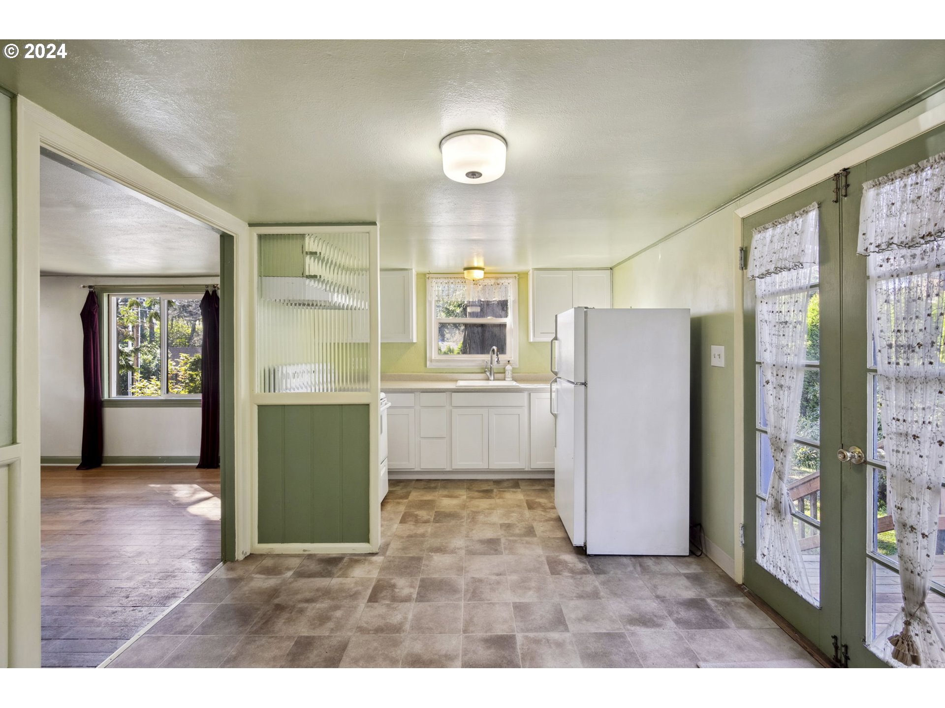 2829 SW SPRING GARDEN ST