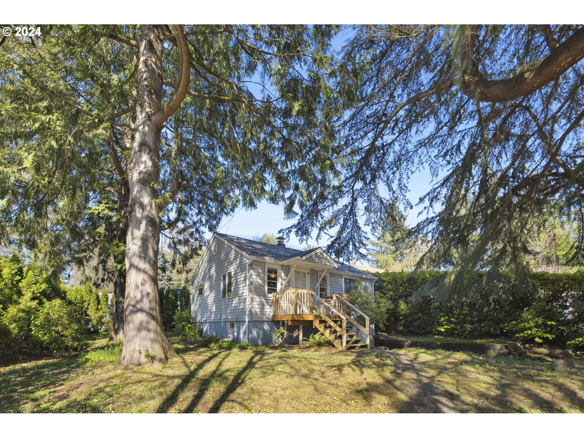 2829 SW SPRING GARDEN ST