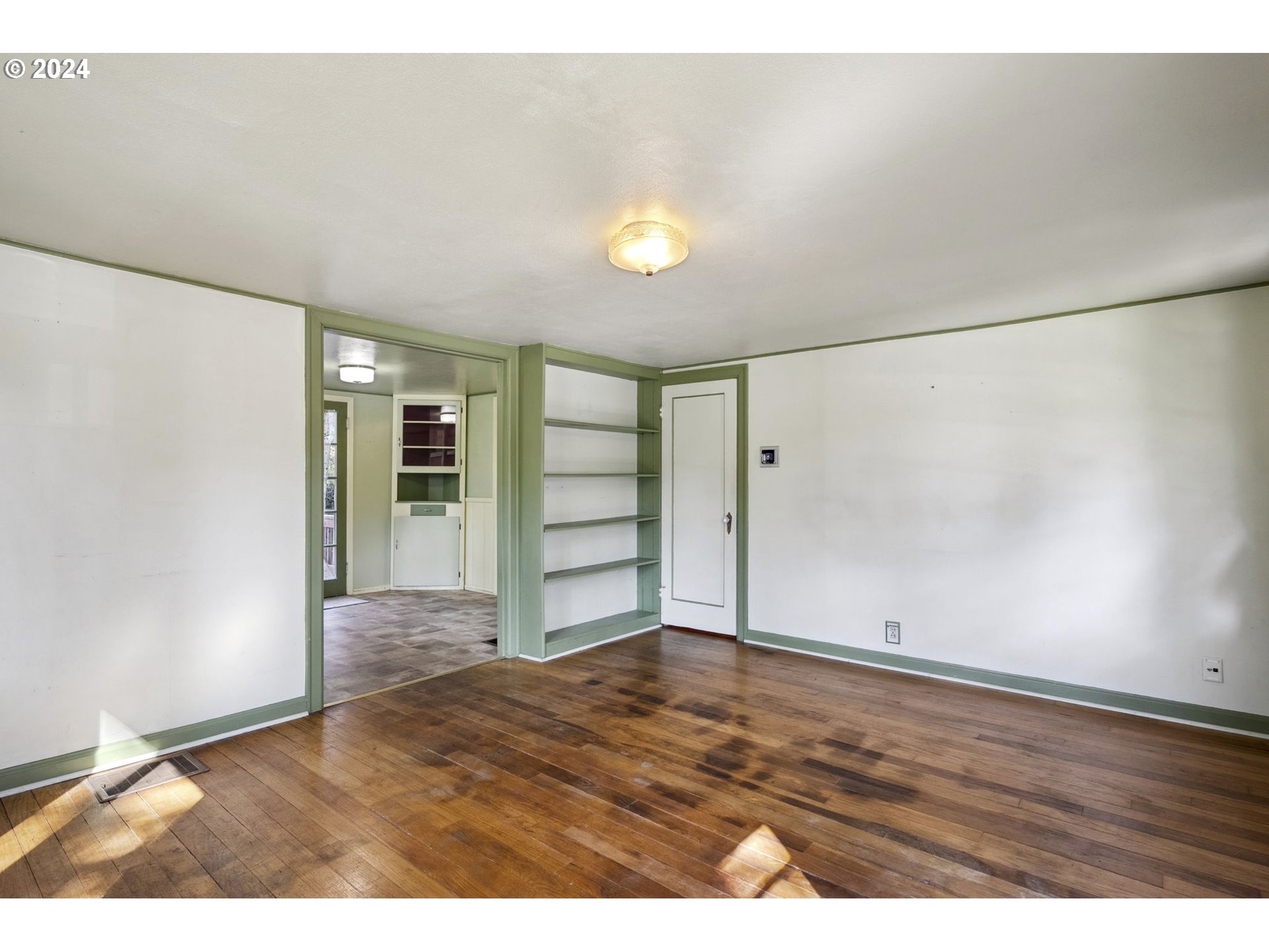 2829 SW SPRING GARDEN ST