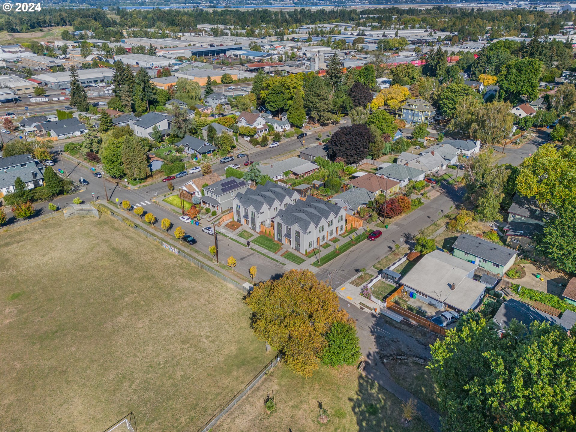 7116 NE 13th AVE 7
