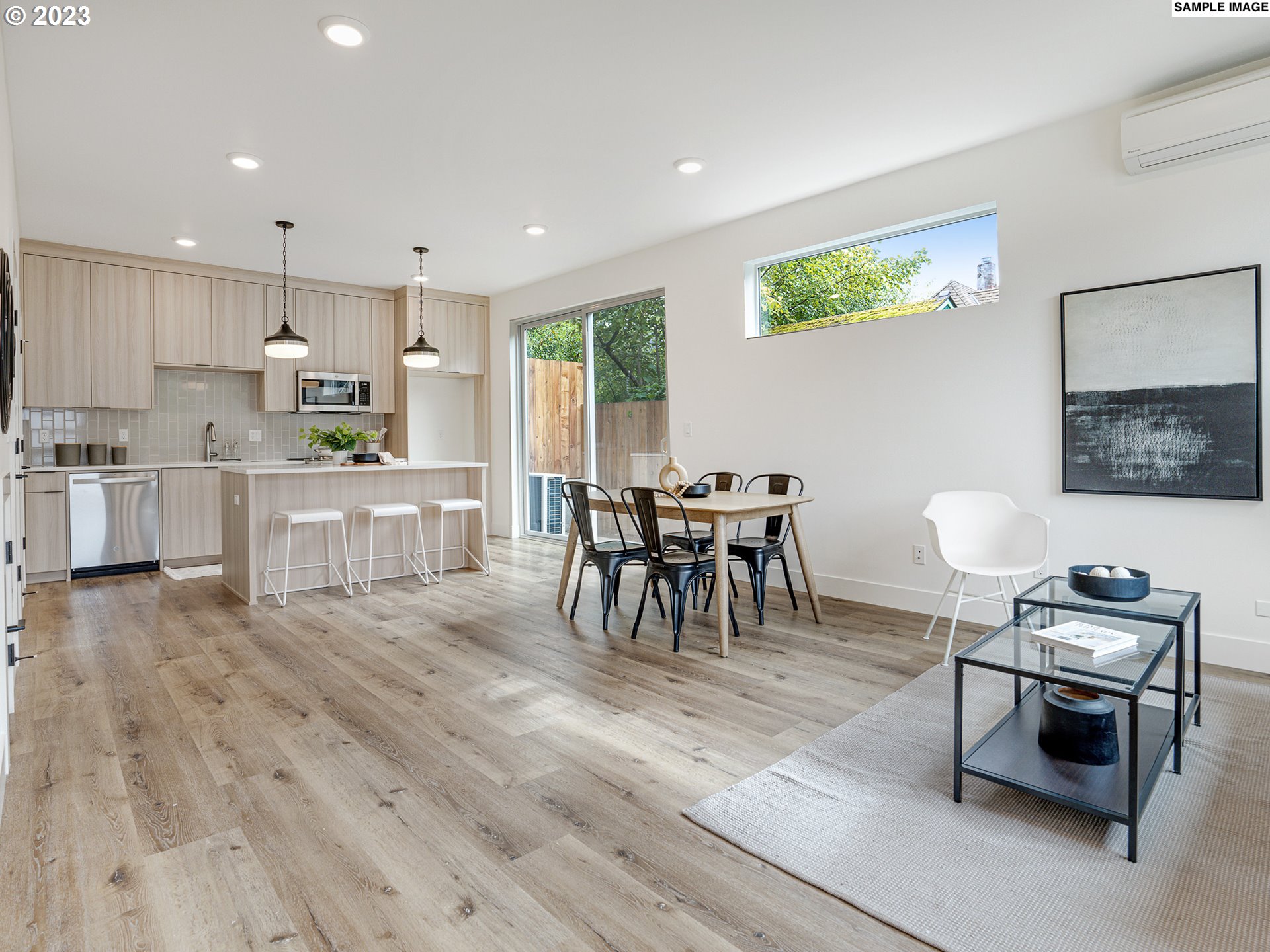 4132 NE Rodney AVE 2