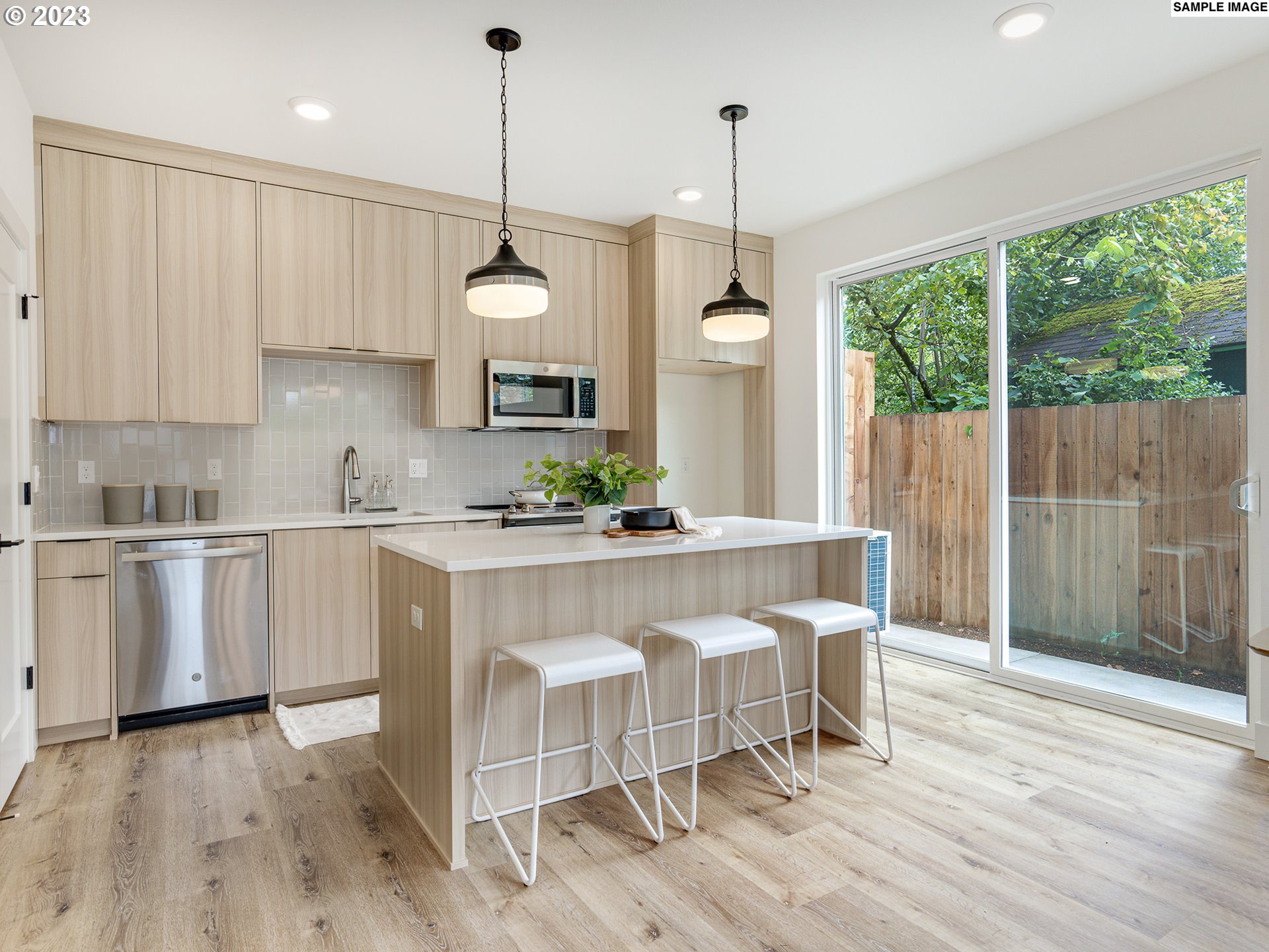 4132 NE Rodney AVE 2