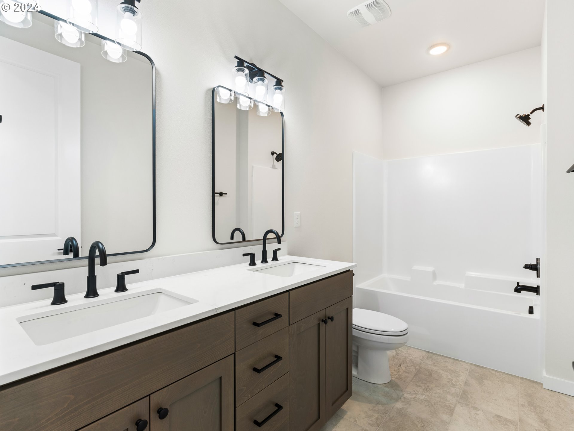 331 SE JETTY AVE, Lincoln City