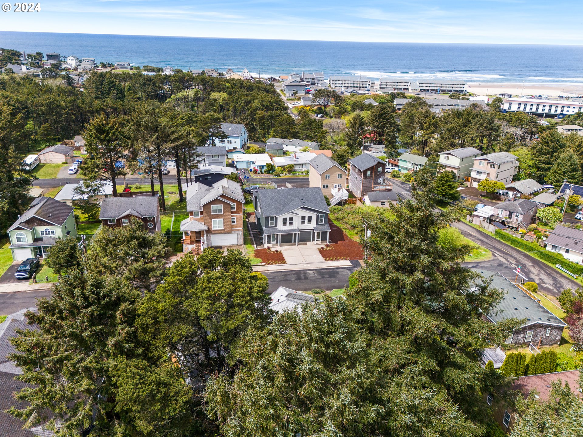 331 SE JETTY AVE, Lincoln City