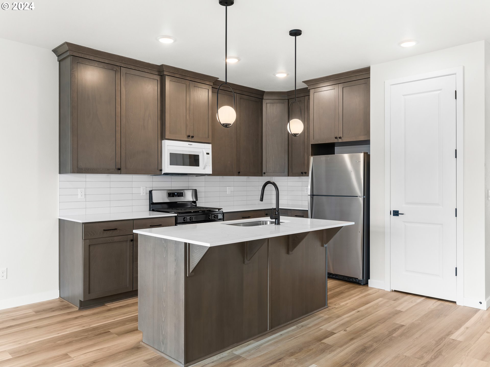 331 SE JETTY AVE, Lincoln City