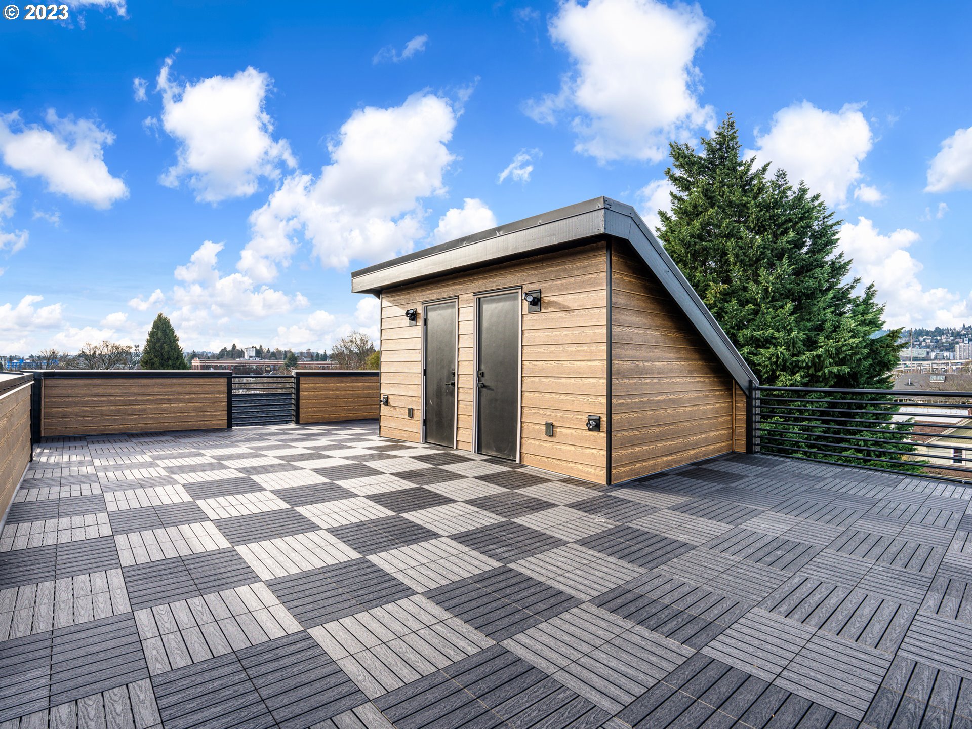 2135 SE 12th AVE, Portland