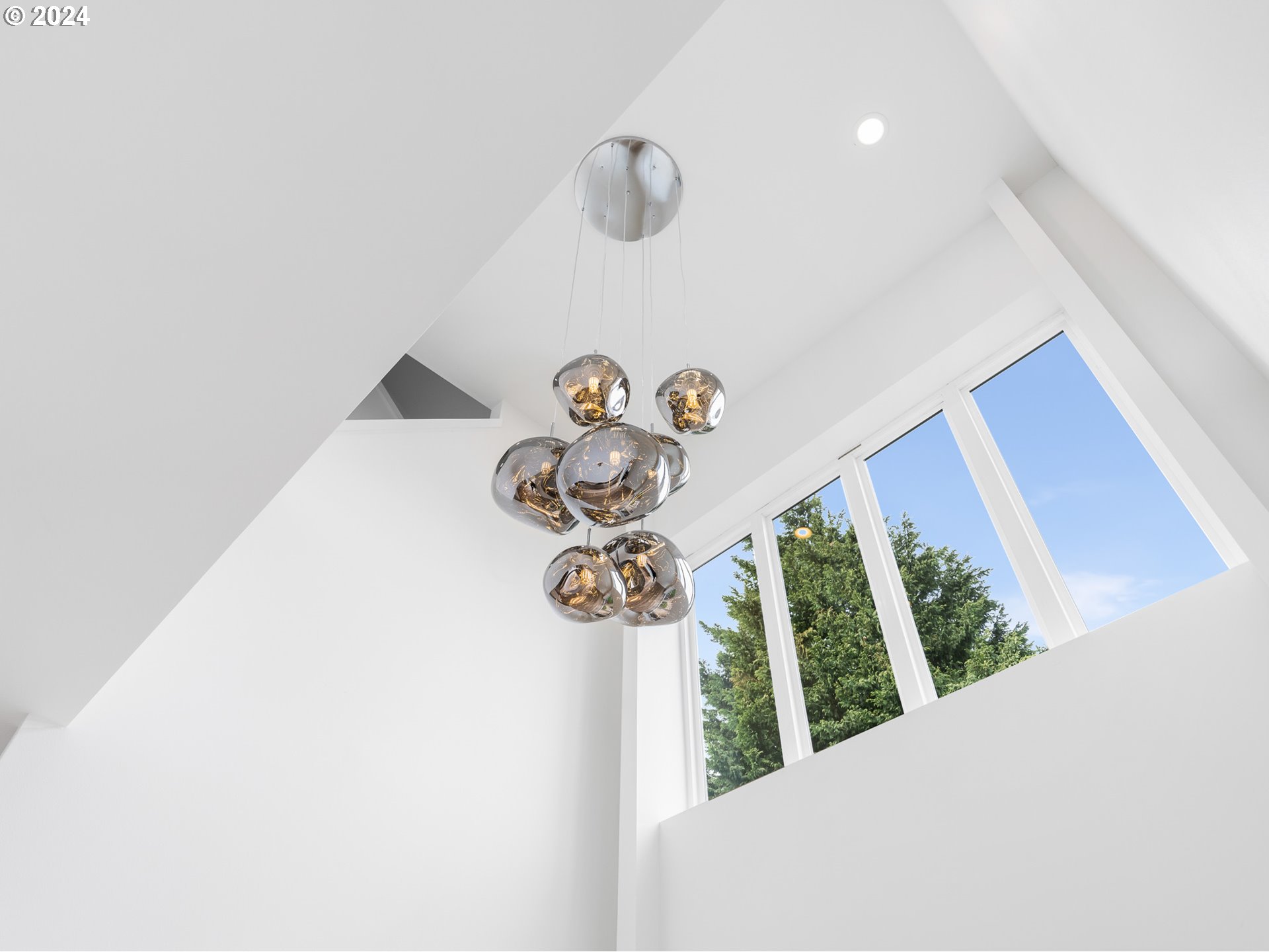 2135 SE 12th AVE, Portland