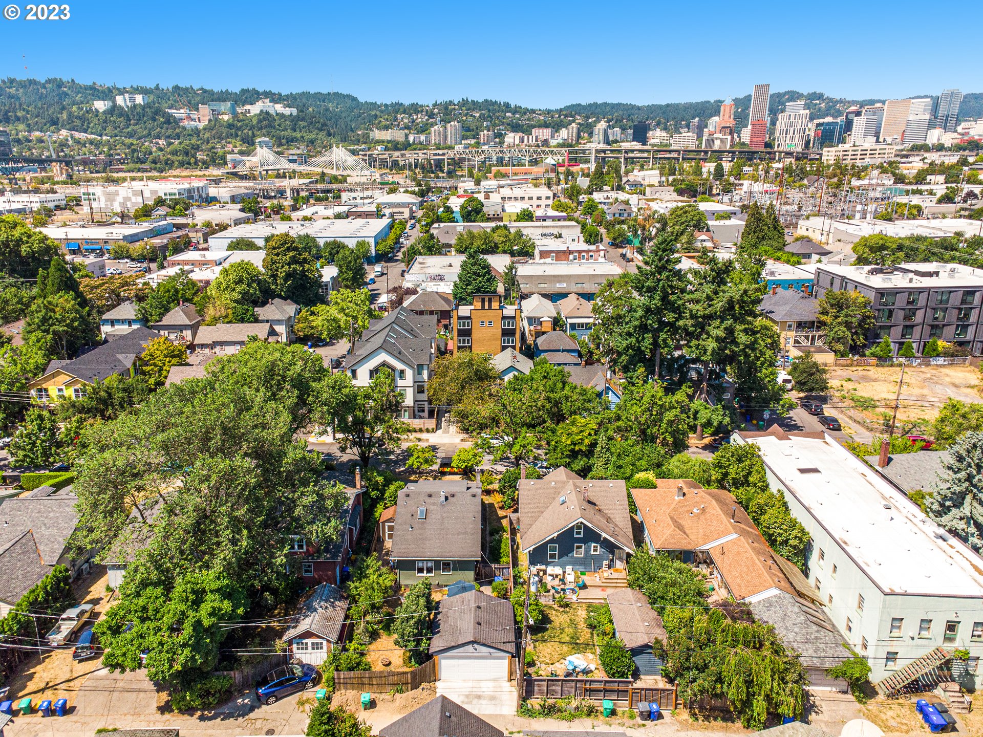 2135 SE 12th AVE, Portland